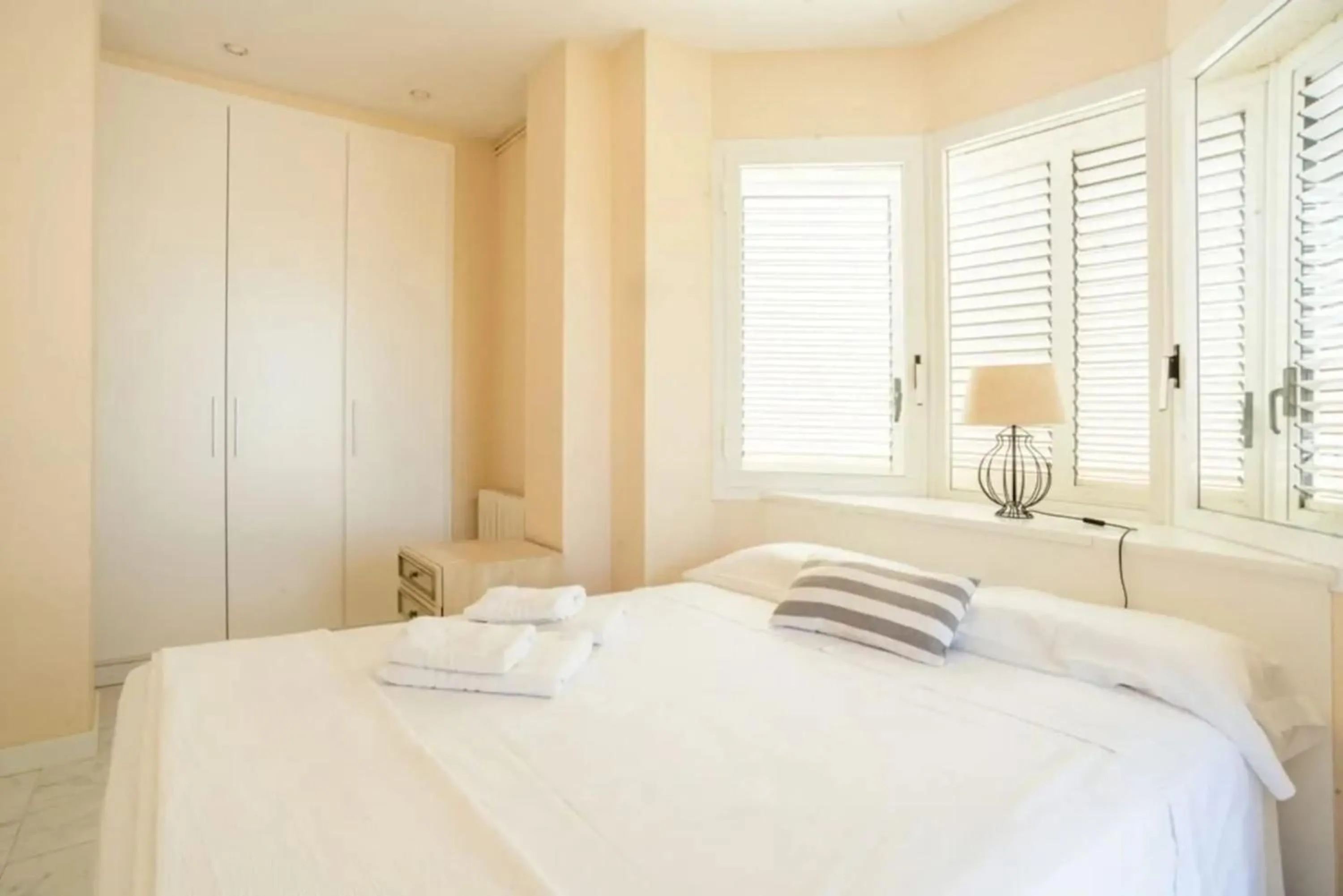 Photo of the whole room, Bed in Comfortable House in Sitges with Shared Pool