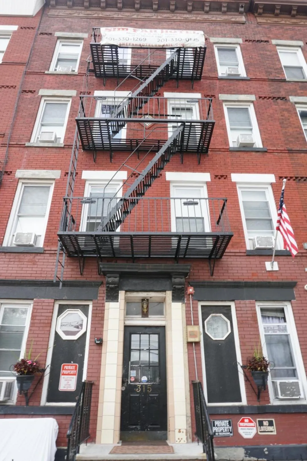 Property building in Shefah Hotel