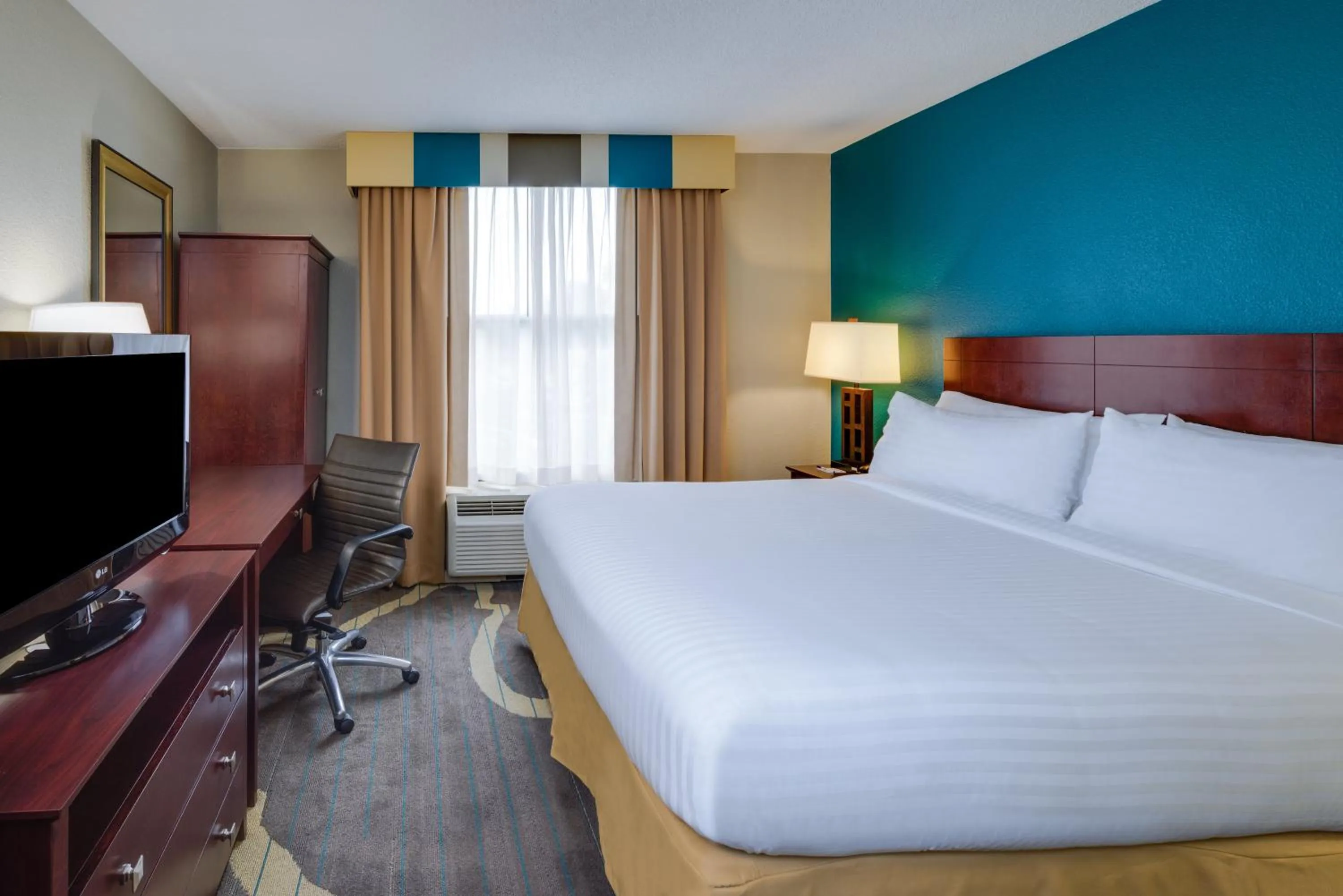 Photo of the whole room, Bed in Holiday Inn Express Washington DC East- Andrews AFB by IHG