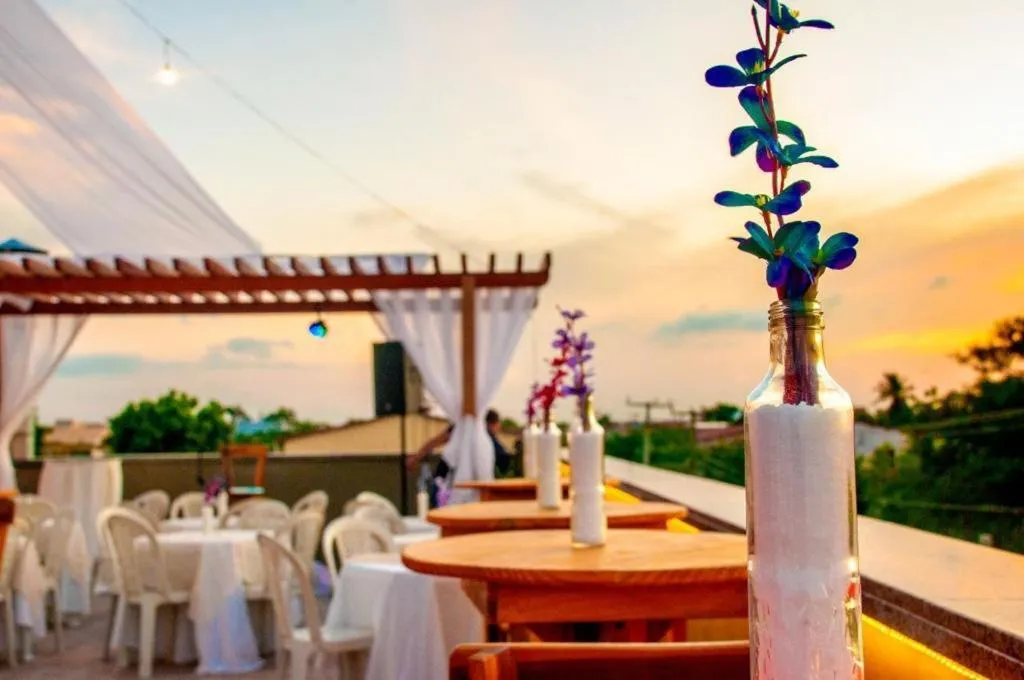 Restaurant/places to eat in Murano Center Hotel