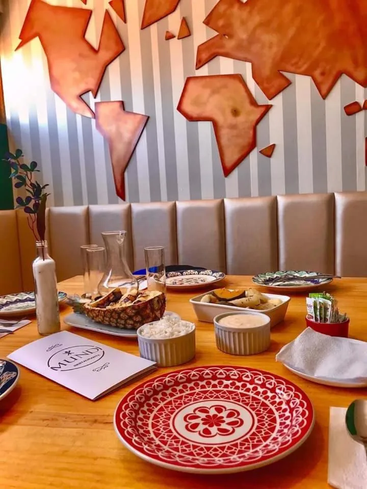 Restaurant/places to eat in Murano Center Hotel