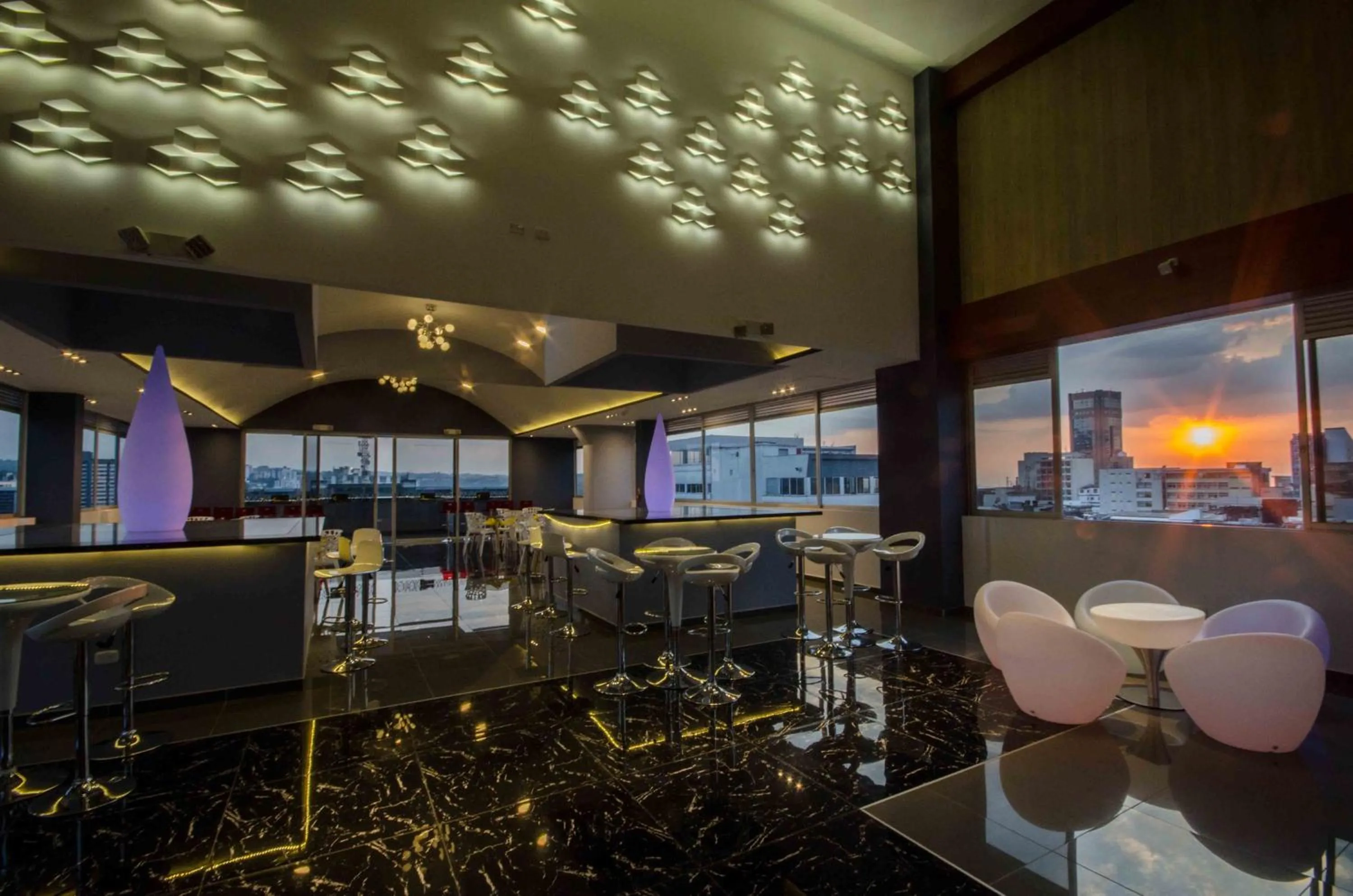 Balcony/Terrace in Luma Plaza Hotel