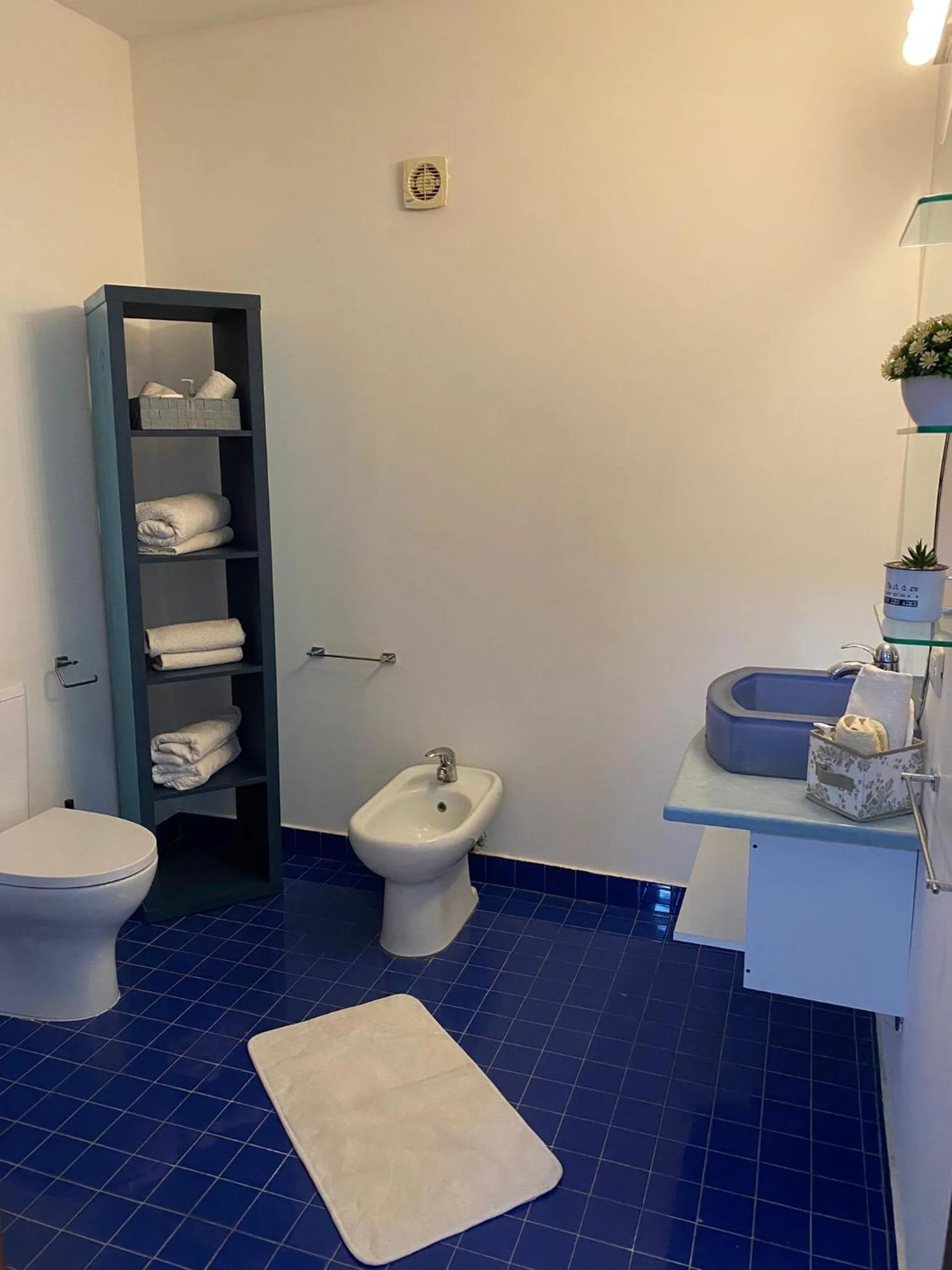 Bathroom in Oasi Del Fiumefreddo