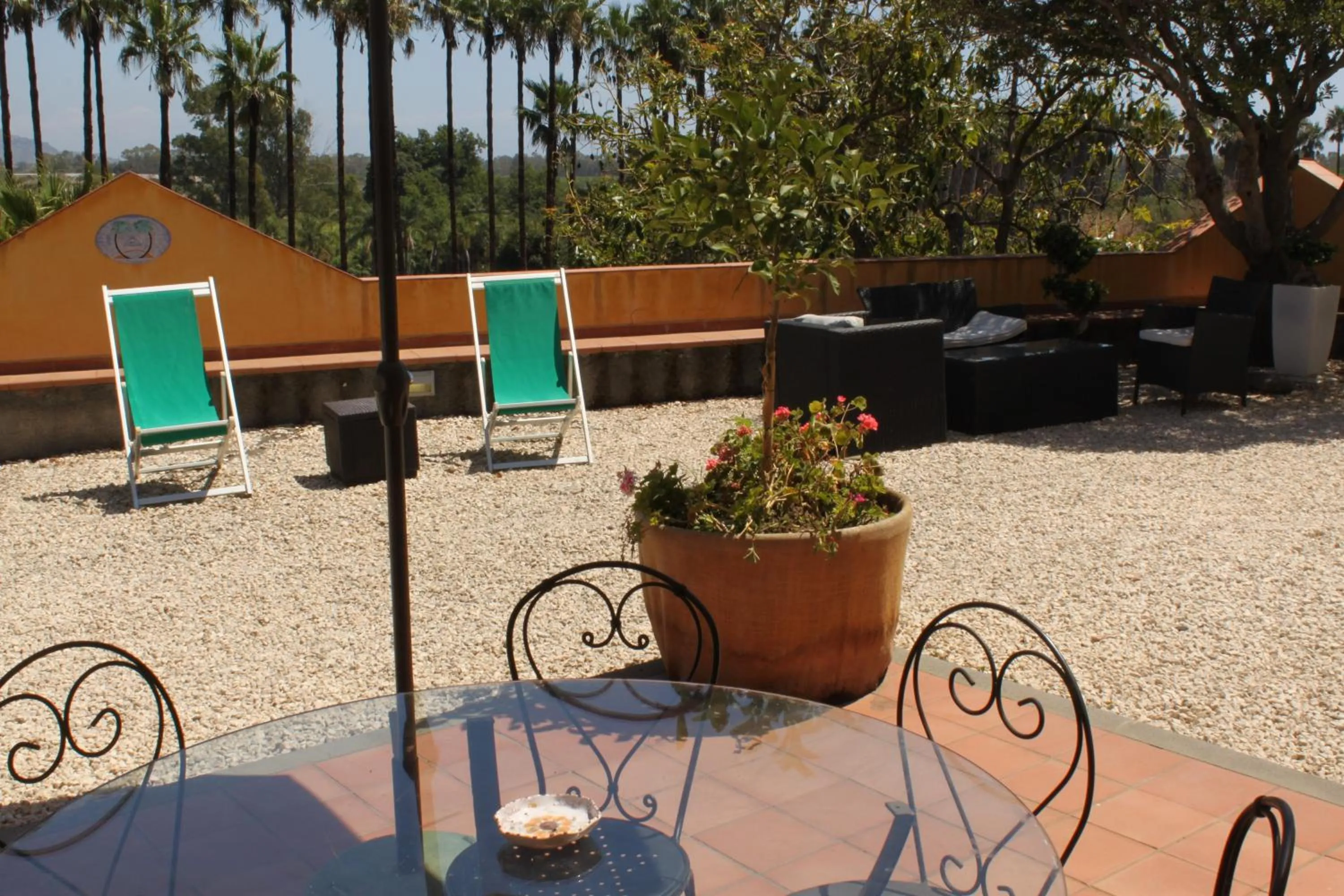 Patio in Oasi Del Fiumefreddo