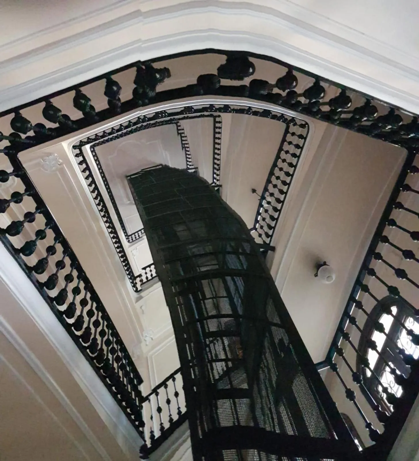 Property building in Re Vittorio