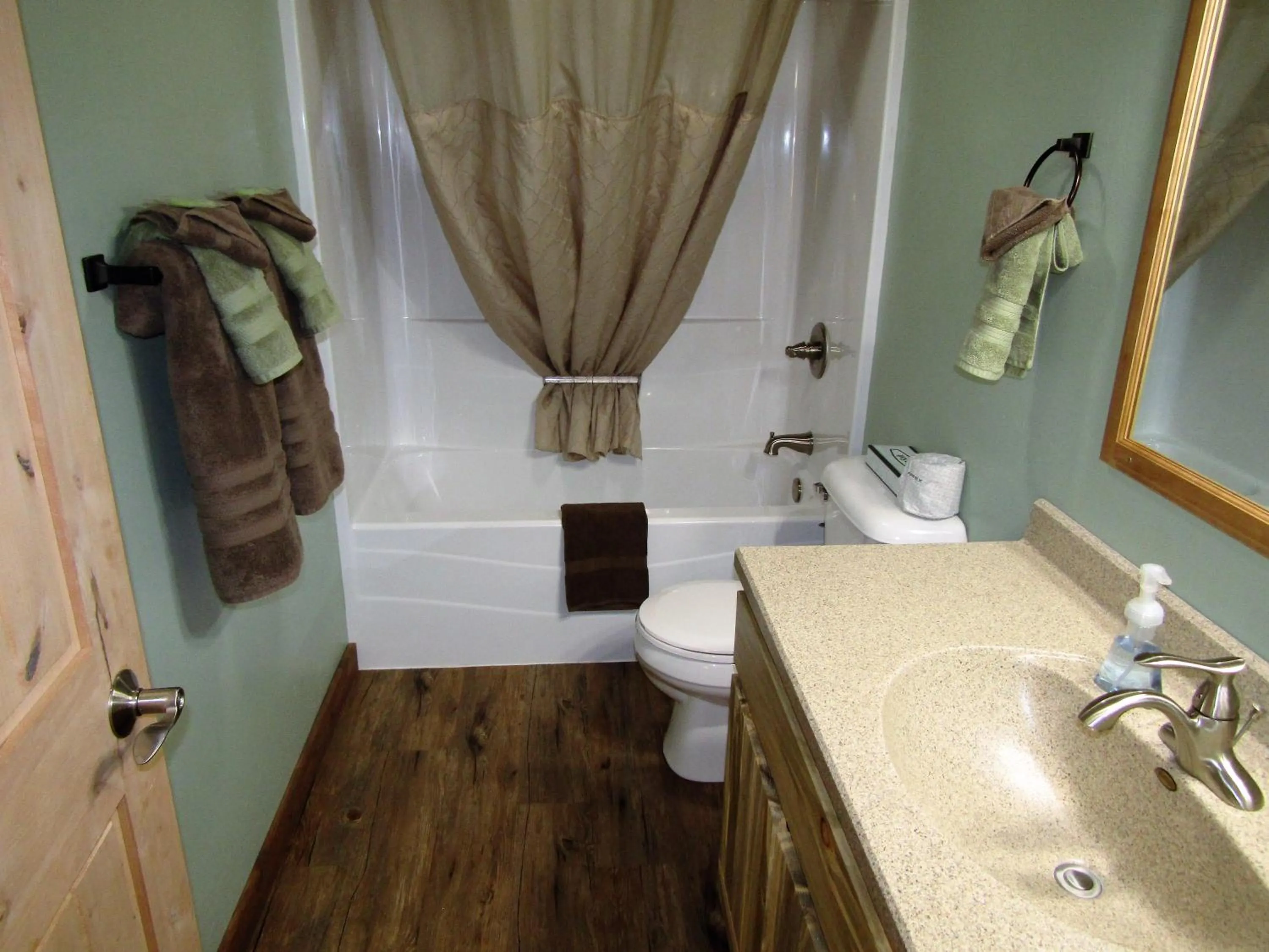 Freedom Ridge Cabins