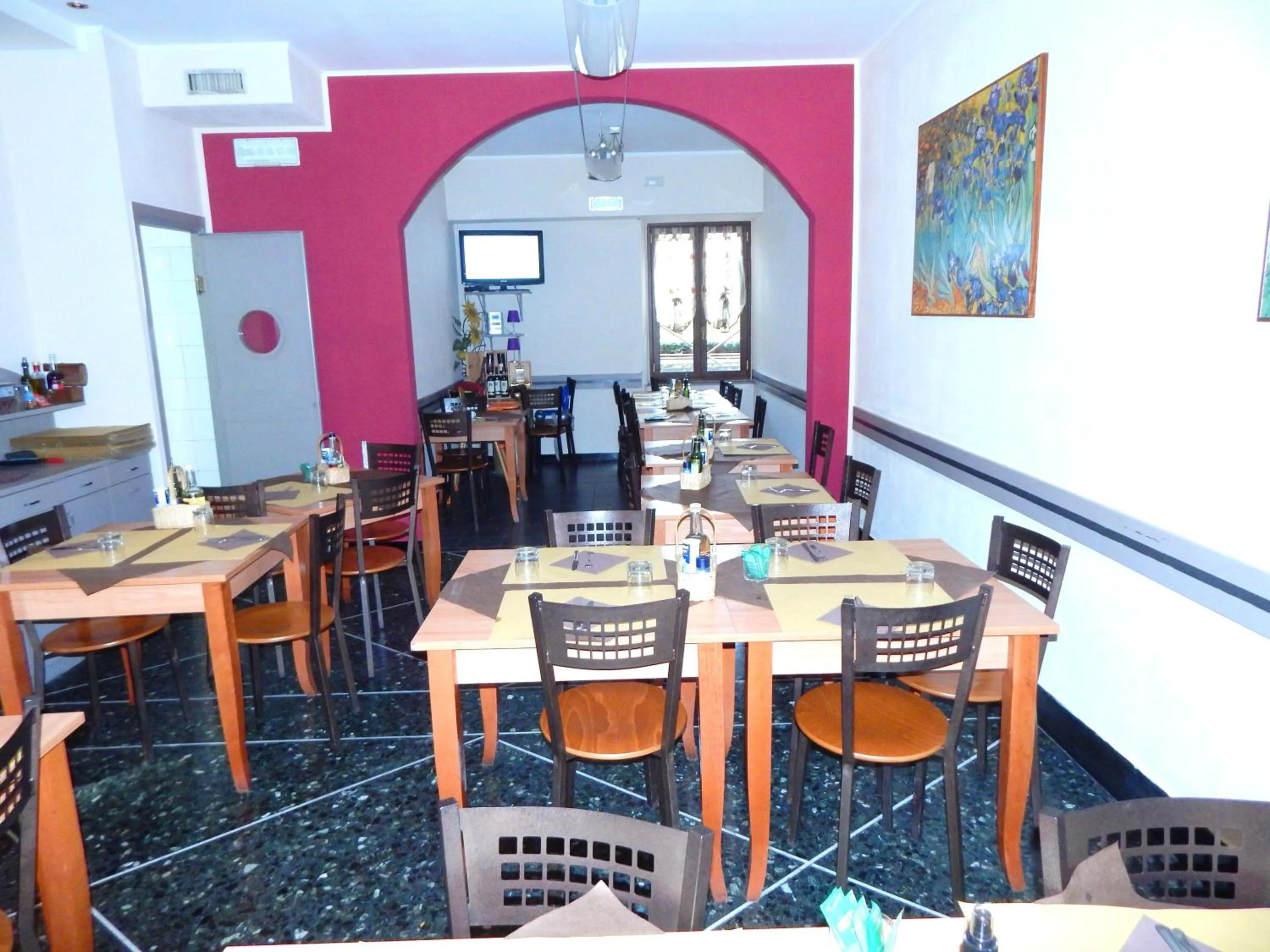 Restaurant/places to eat in Albergo Torino