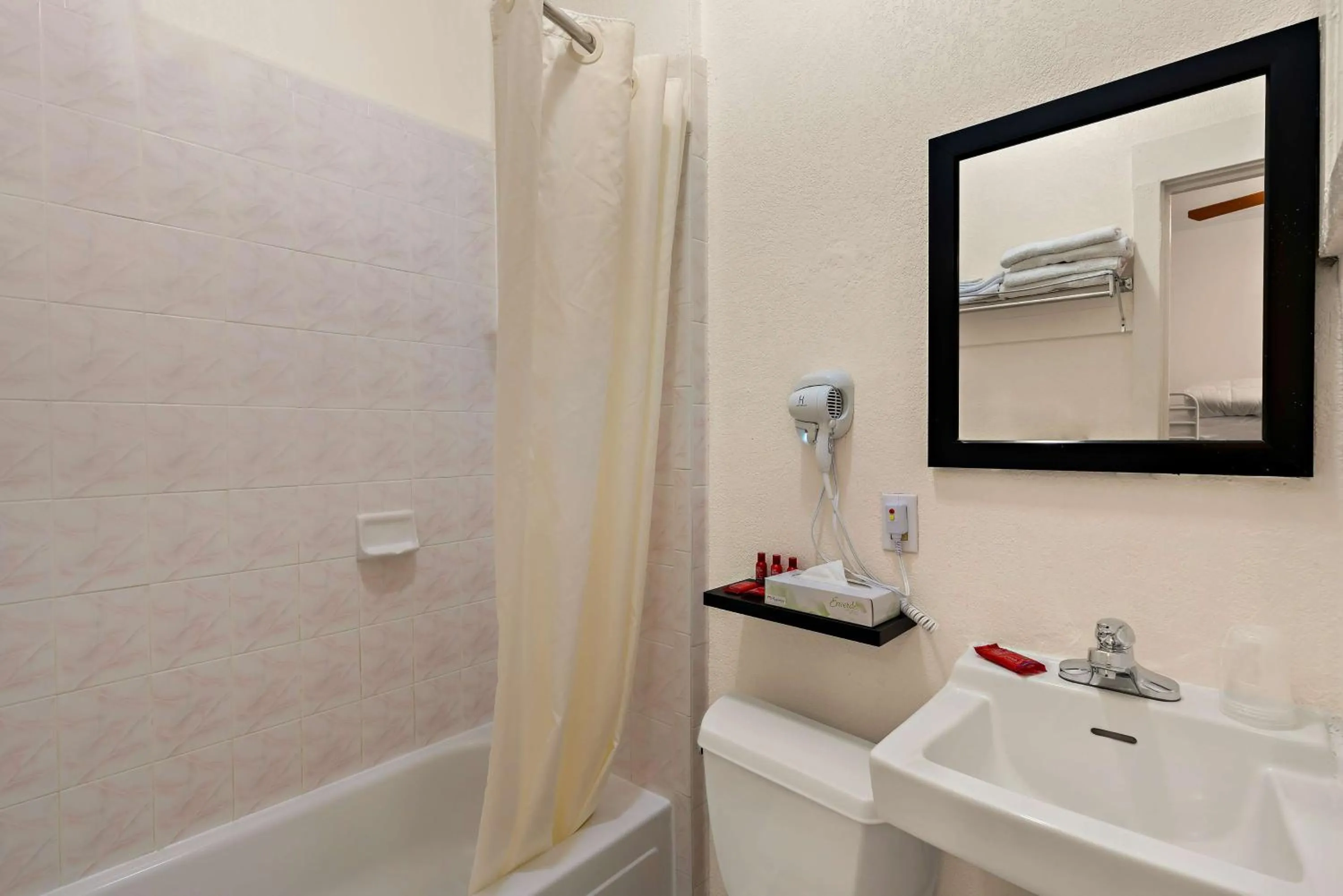 Bathroom in Mithila San Francisco - SureStay Collection by Best Western
