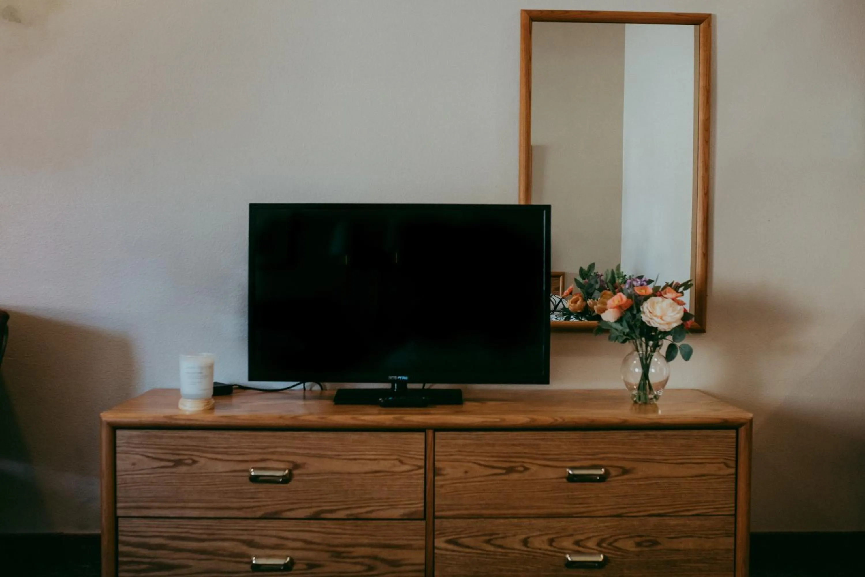 TV and multimedia in Carson City Plaza Hotel