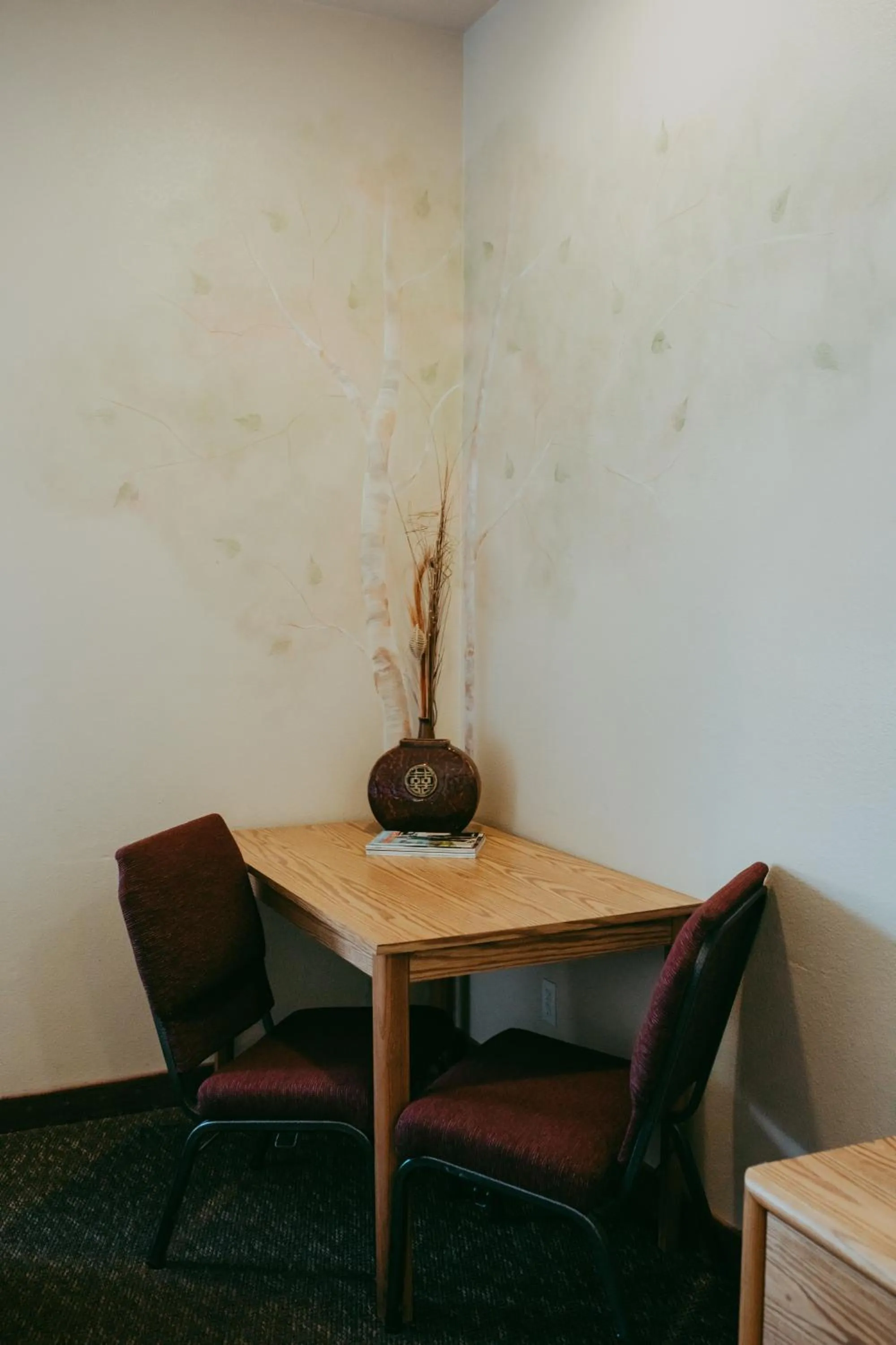 Seating area in Carson City Plaza Hotel