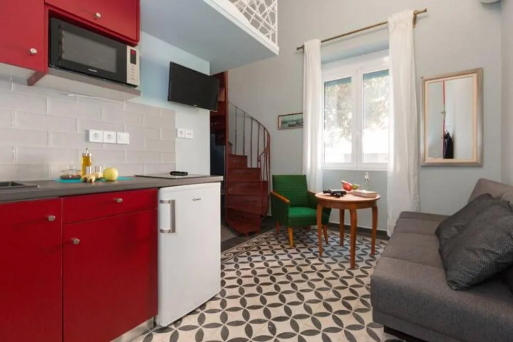 Troon of Athens Apartments