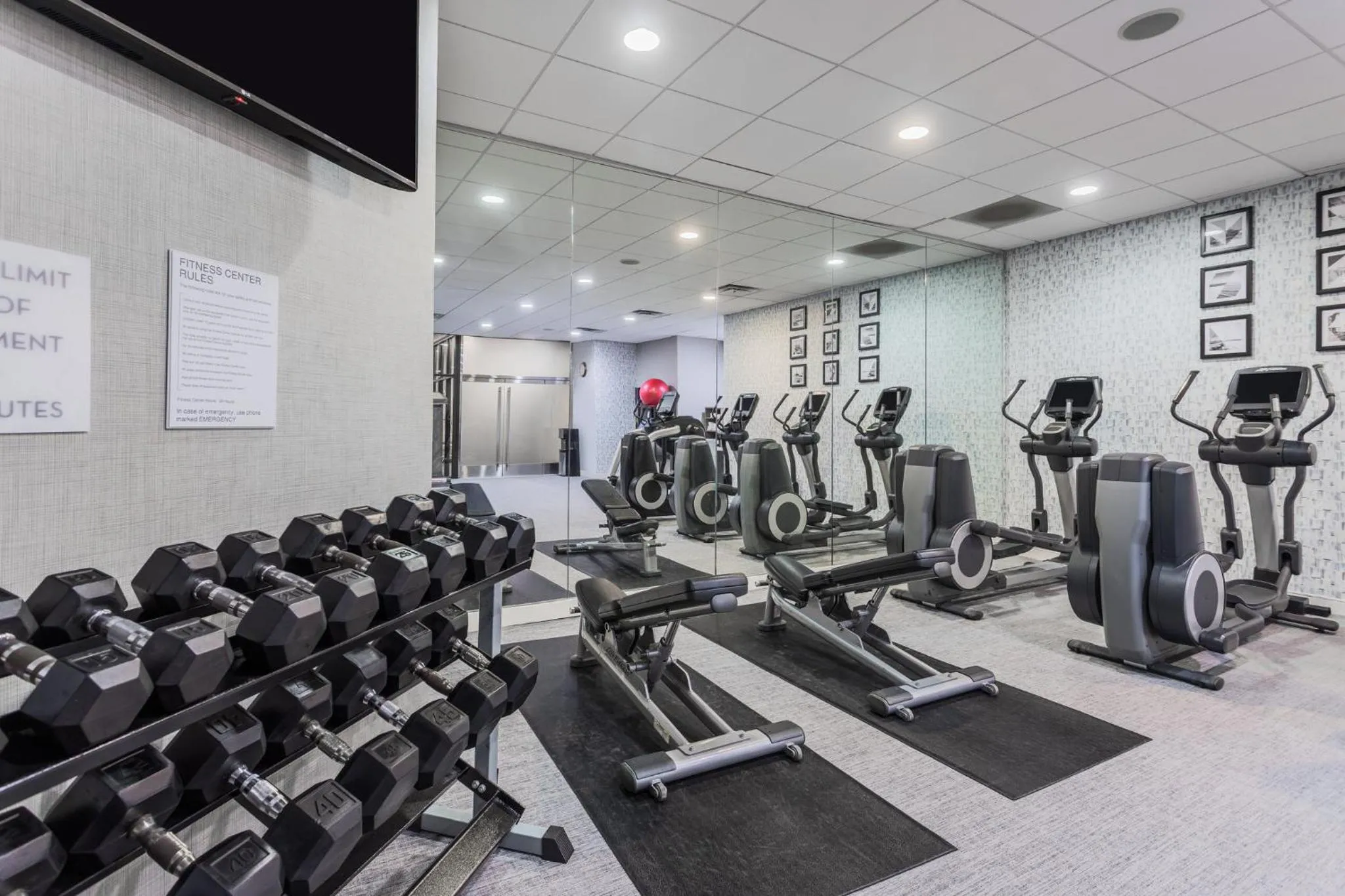 Fitness centre/facilities in Crowne Plaza Annapolis by IHG