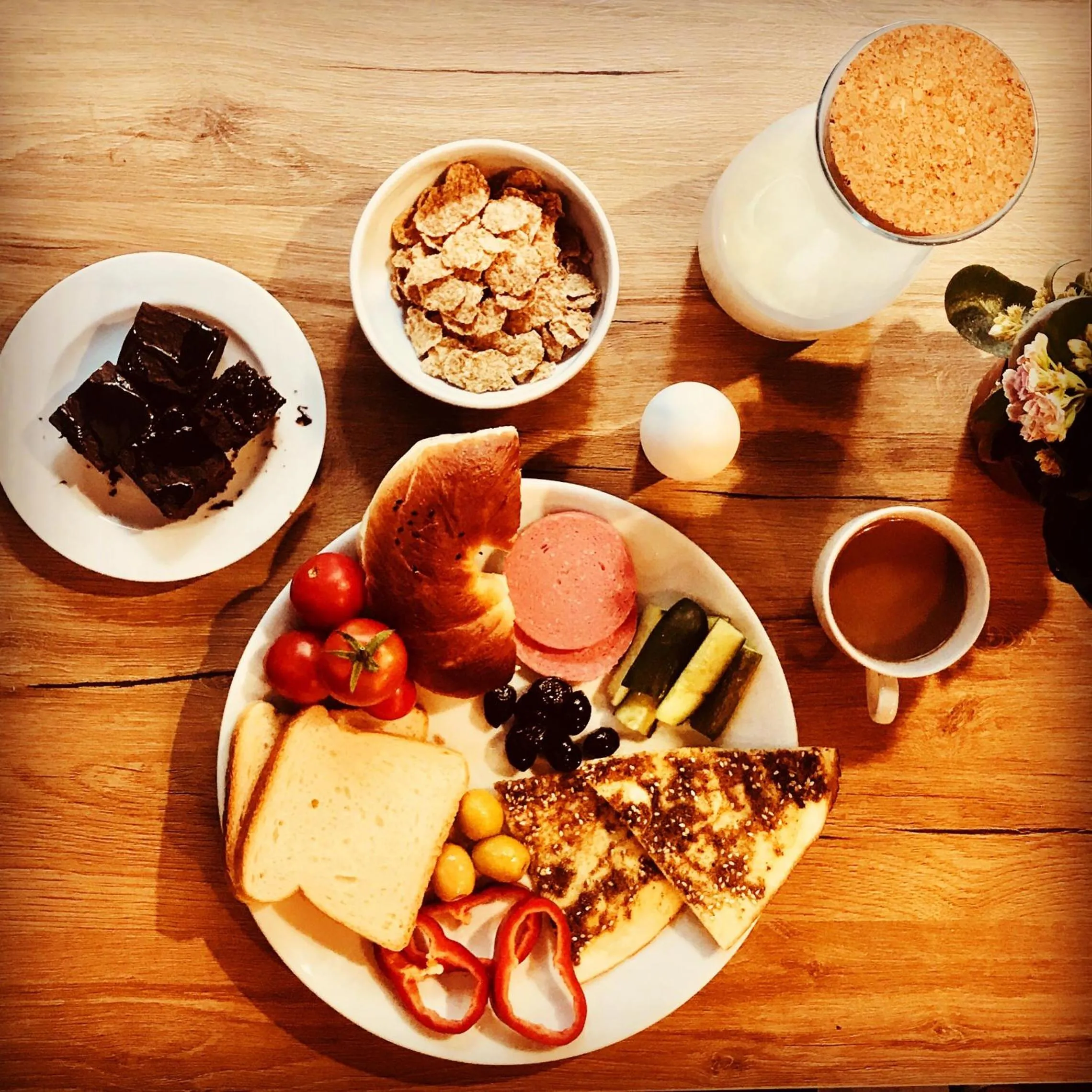 Food and drinks in LUXIR HOTEL