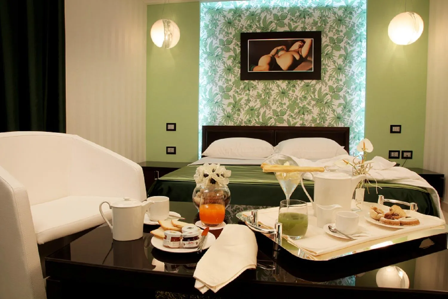 Breakfast in Hotel Cenacolo