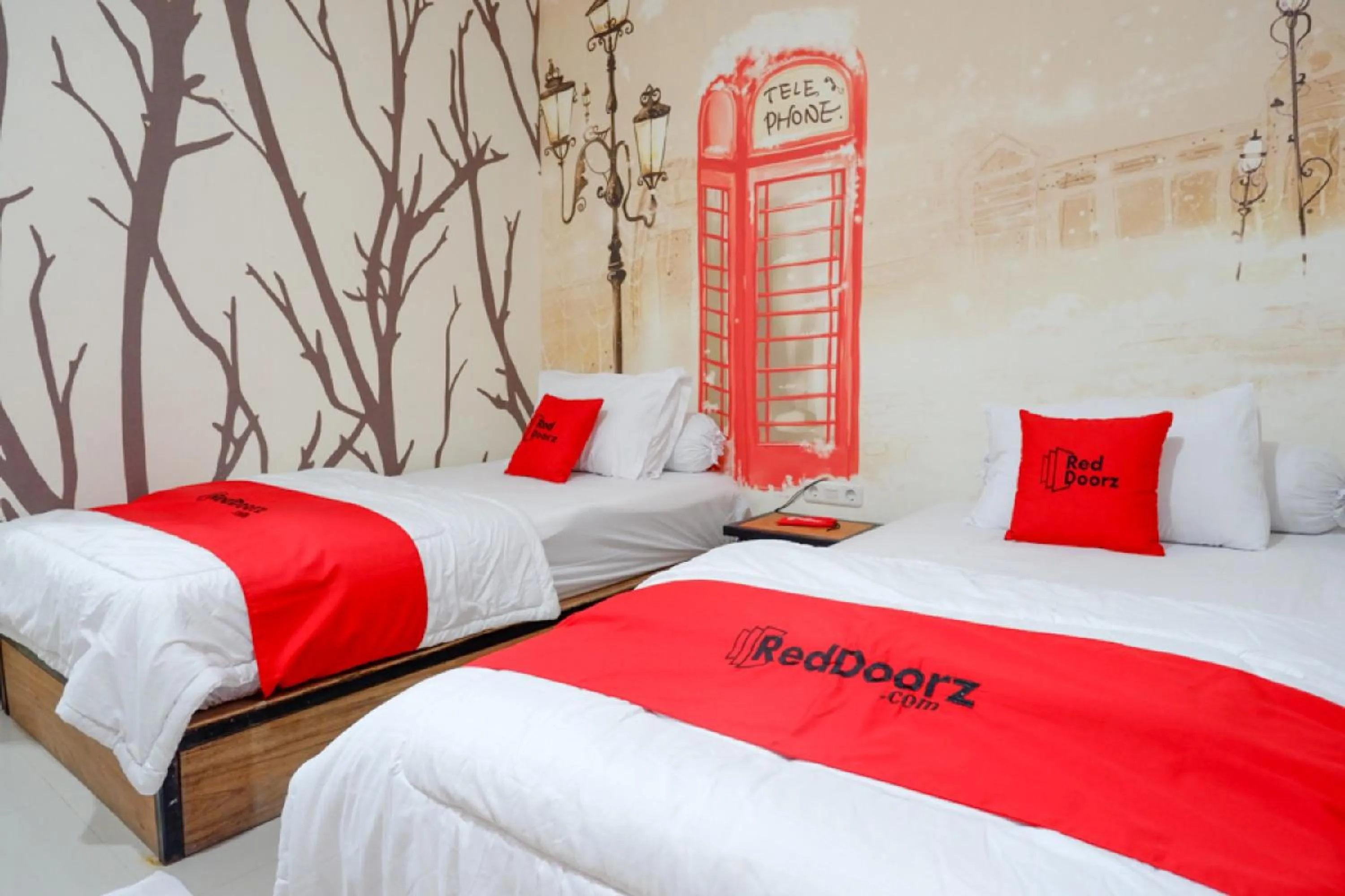 Bedroom, Bed in RedDoorz Syariah near Universitas Negeri Gorontalo 2