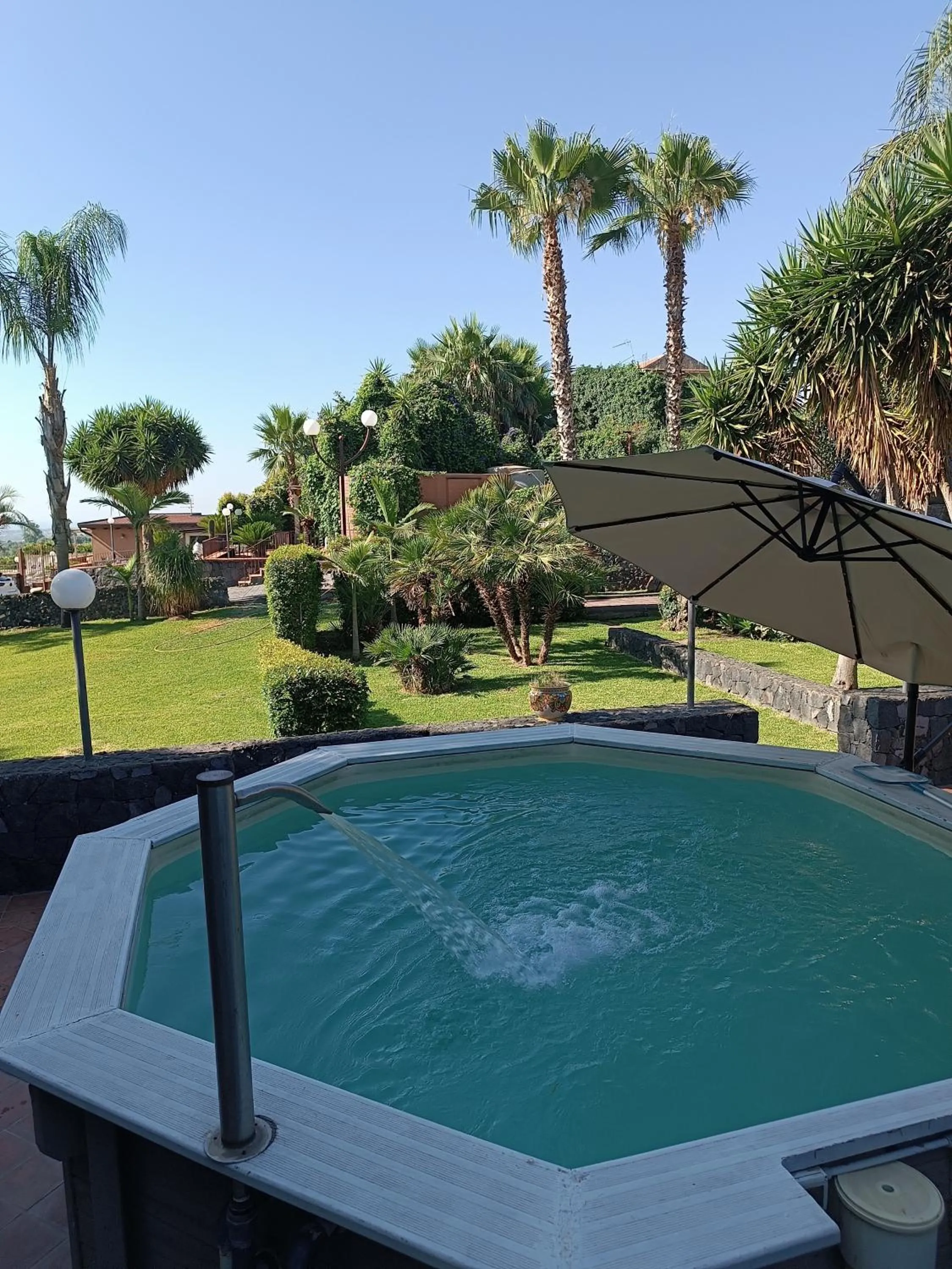 Hot Tub in Borgo Barone