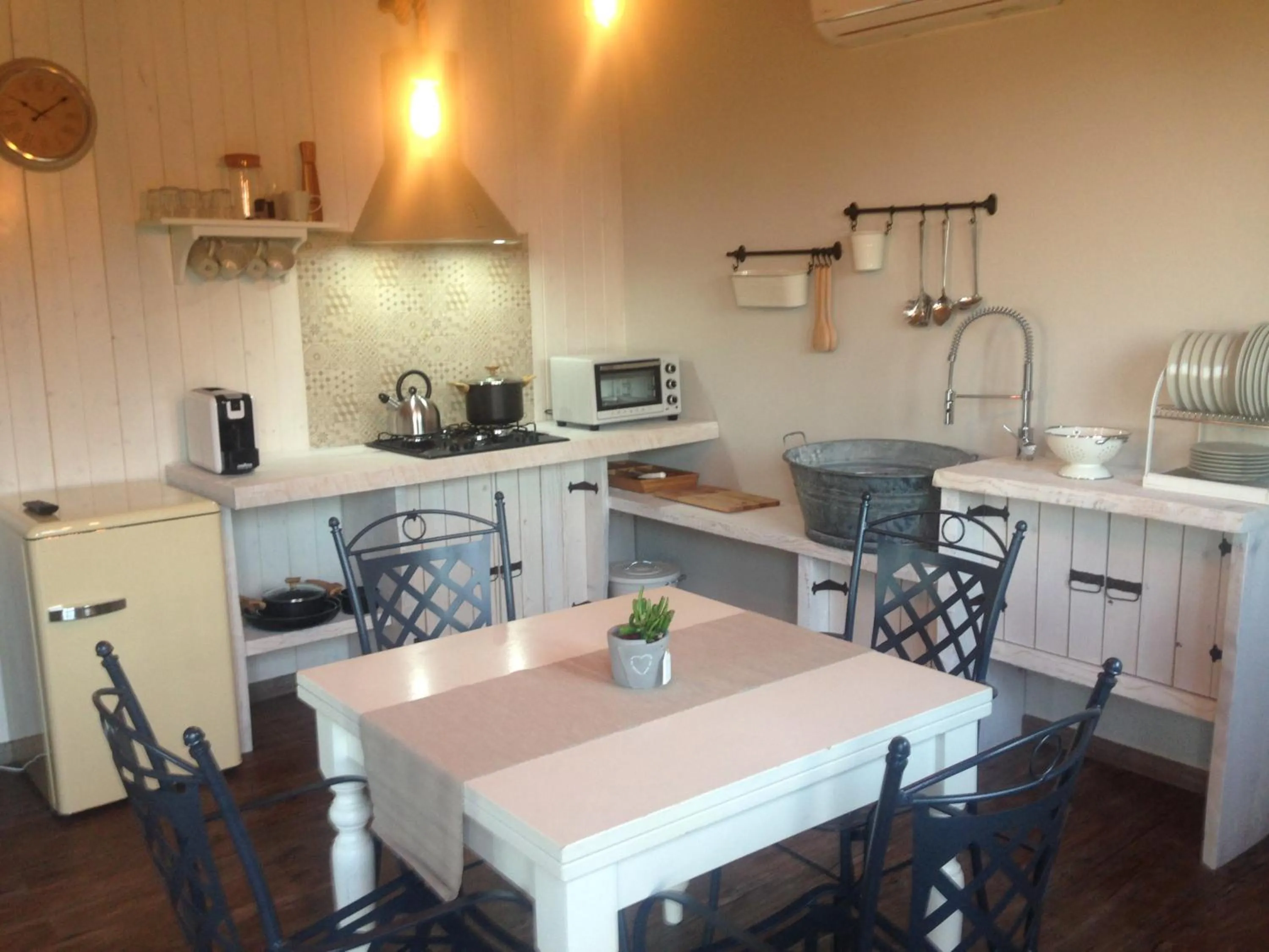 Communal kitchen in Borgo Barone