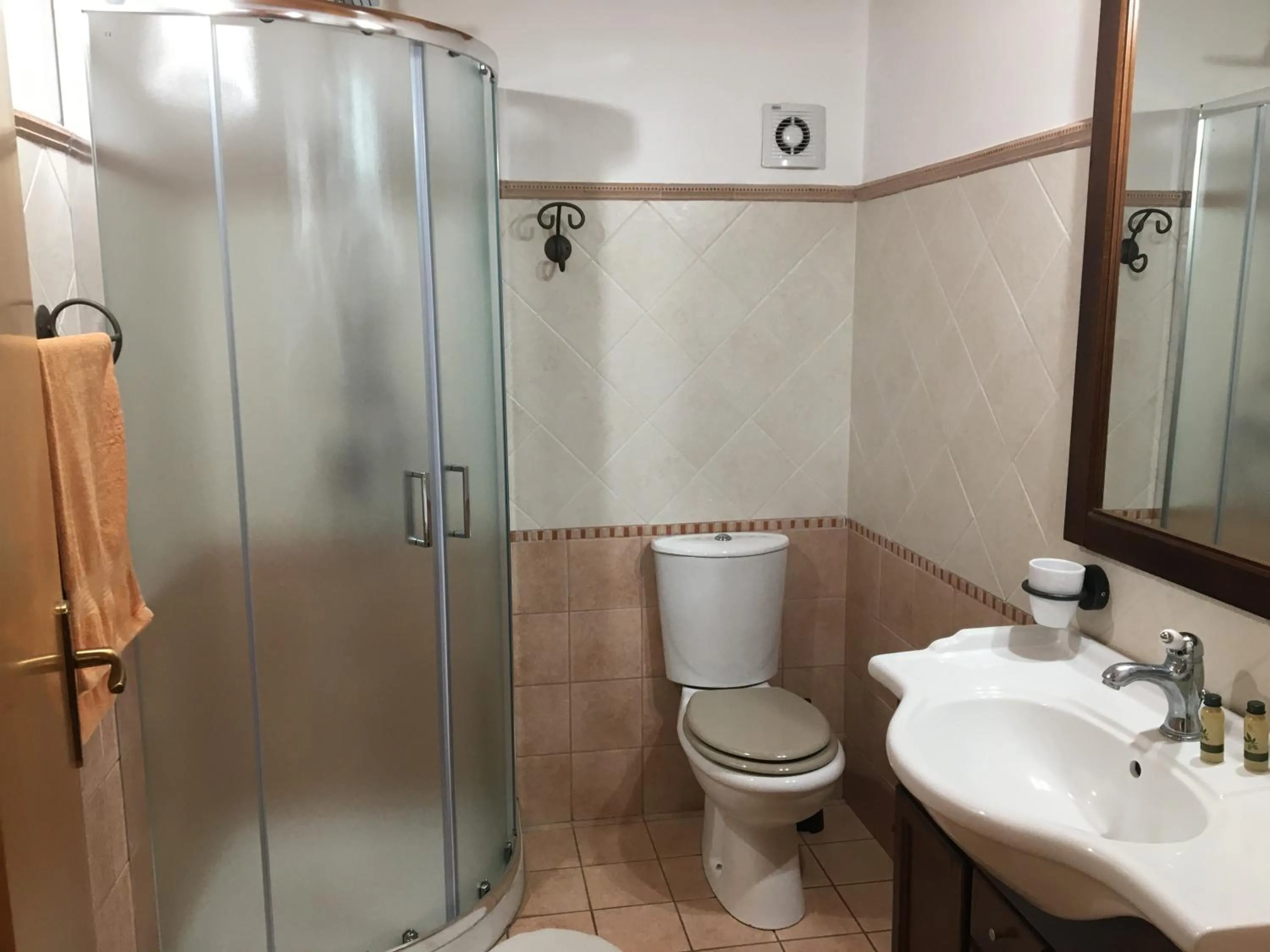 Shower in Borgo Barone