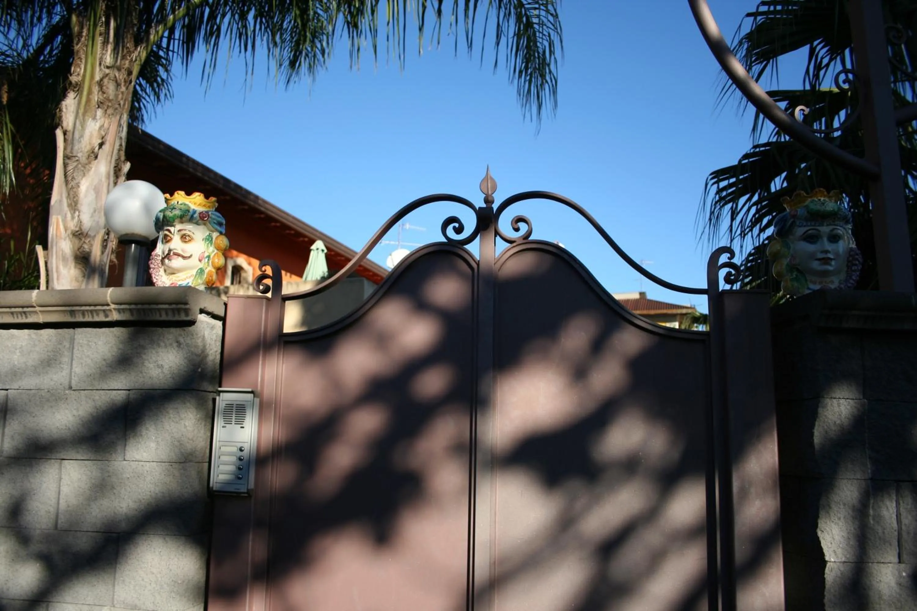 Decorative detail in Borgo Barone