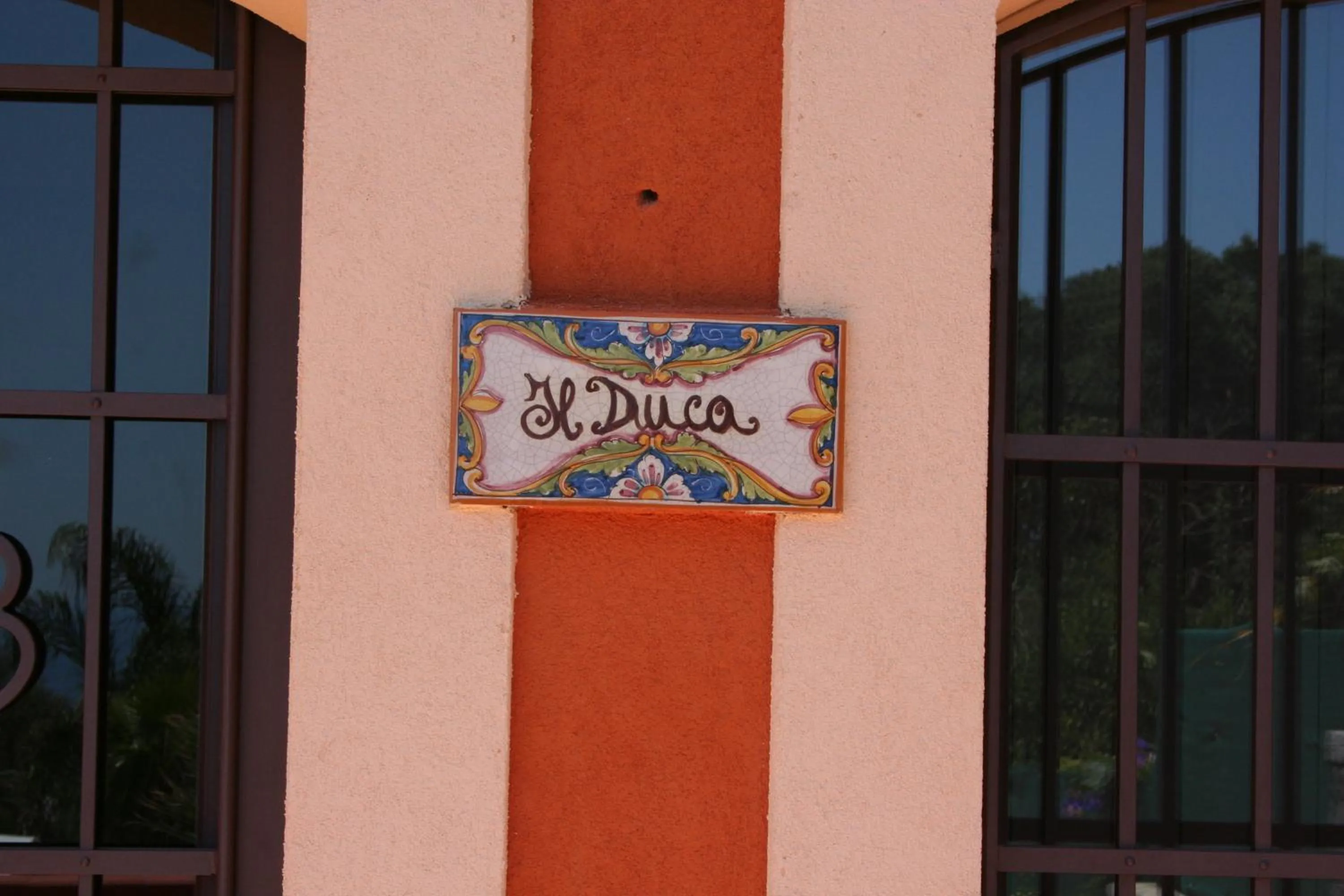 Facade/entrance in Borgo Barone