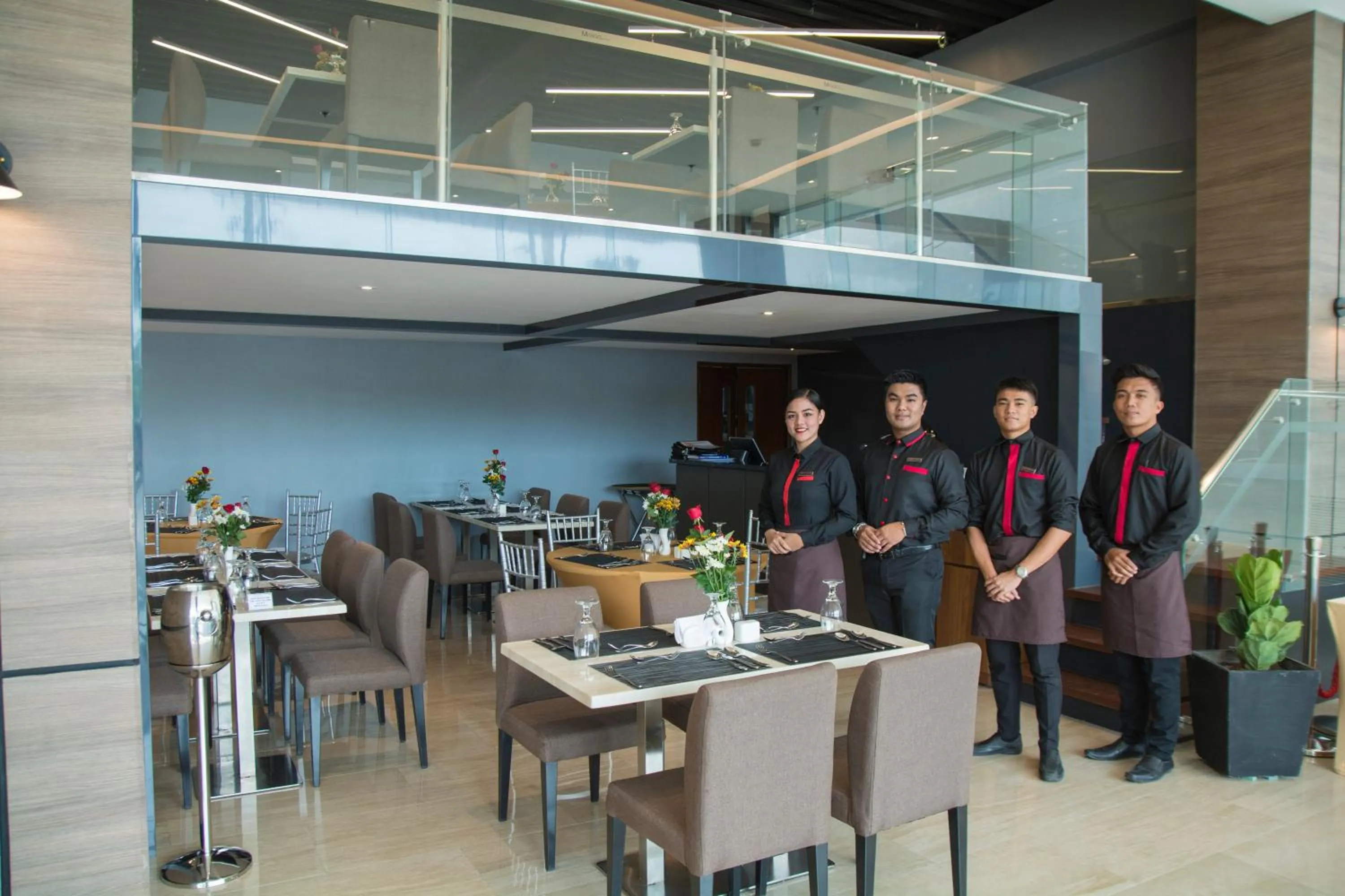 Restaurant/places to eat in Mango Suites Cauayan