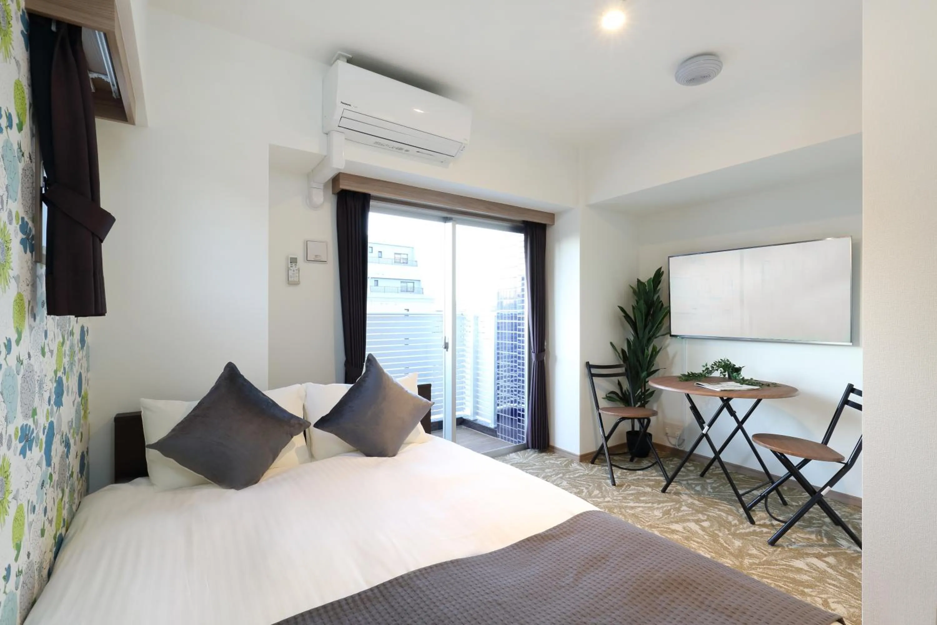 Photo of the whole room, Bed in Residence Hotel Hakata 20