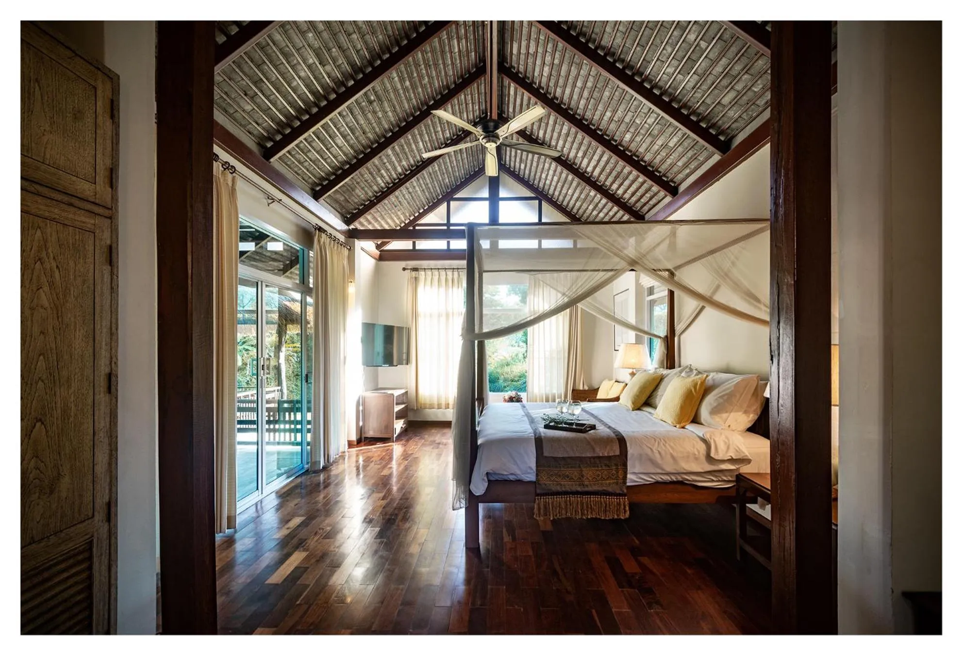 Photo of the whole room, Bed in PAK RAM