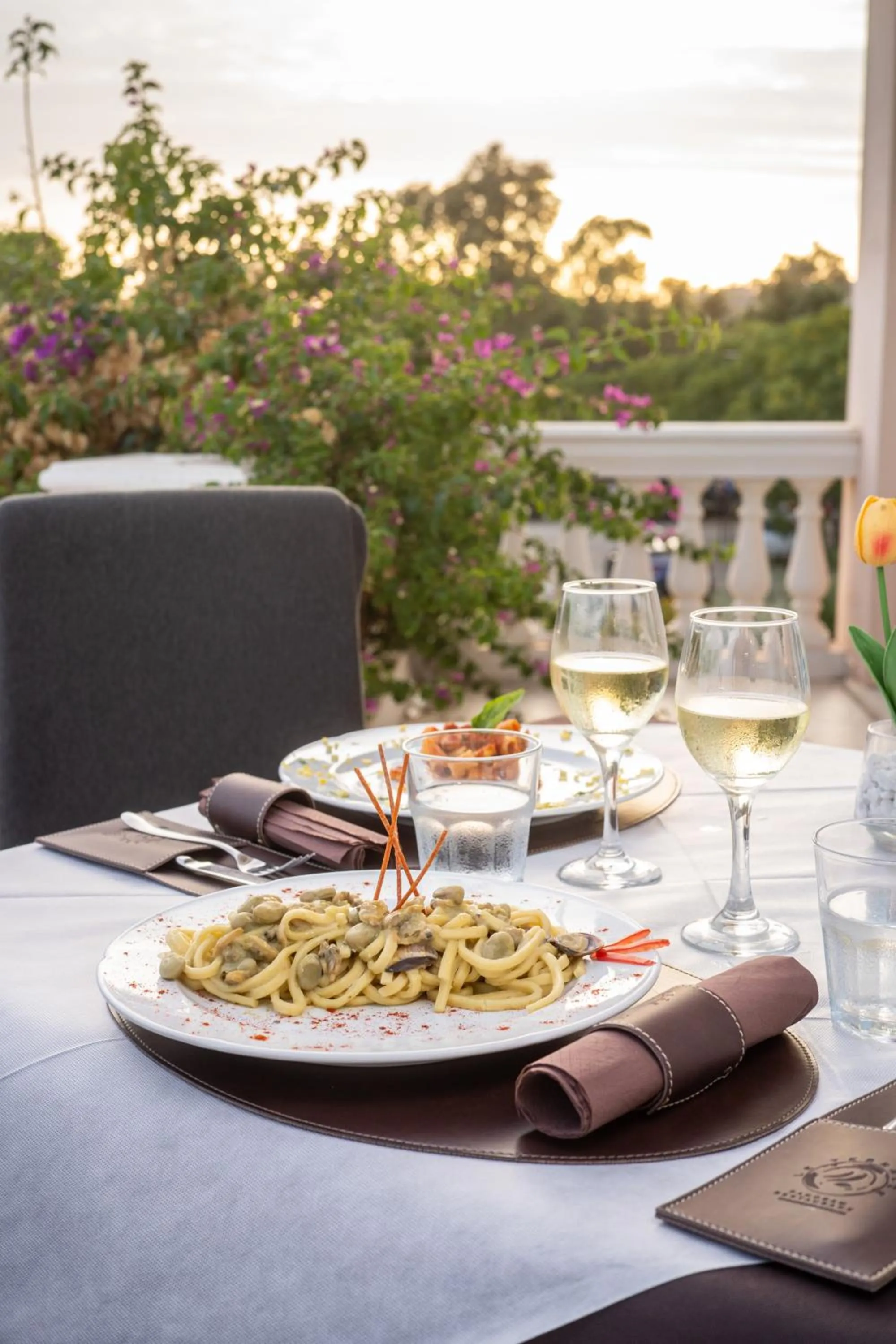 Restaurant/places to eat in Santa Monica Resort