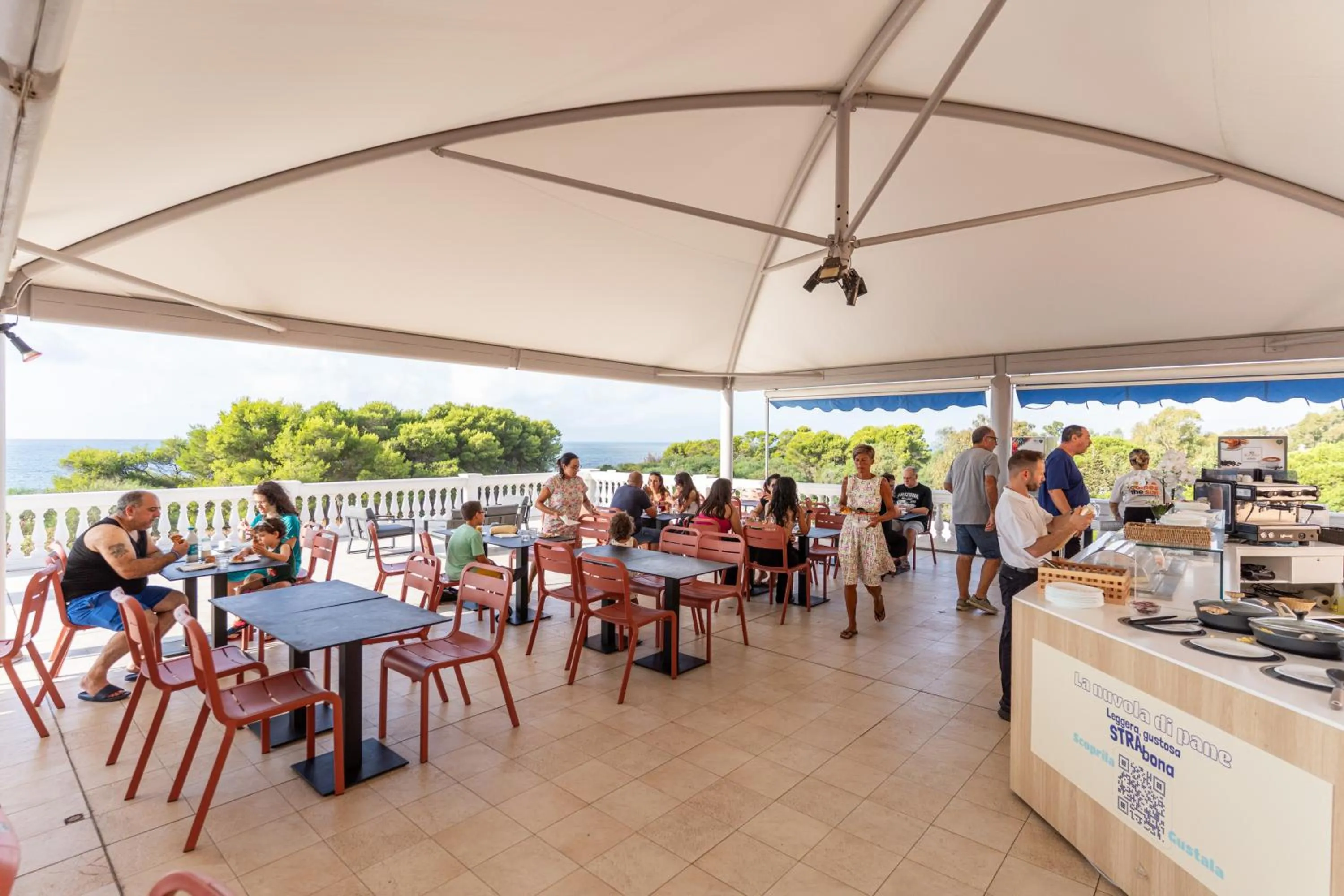 Restaurant/places to eat in Santa Monica Resort