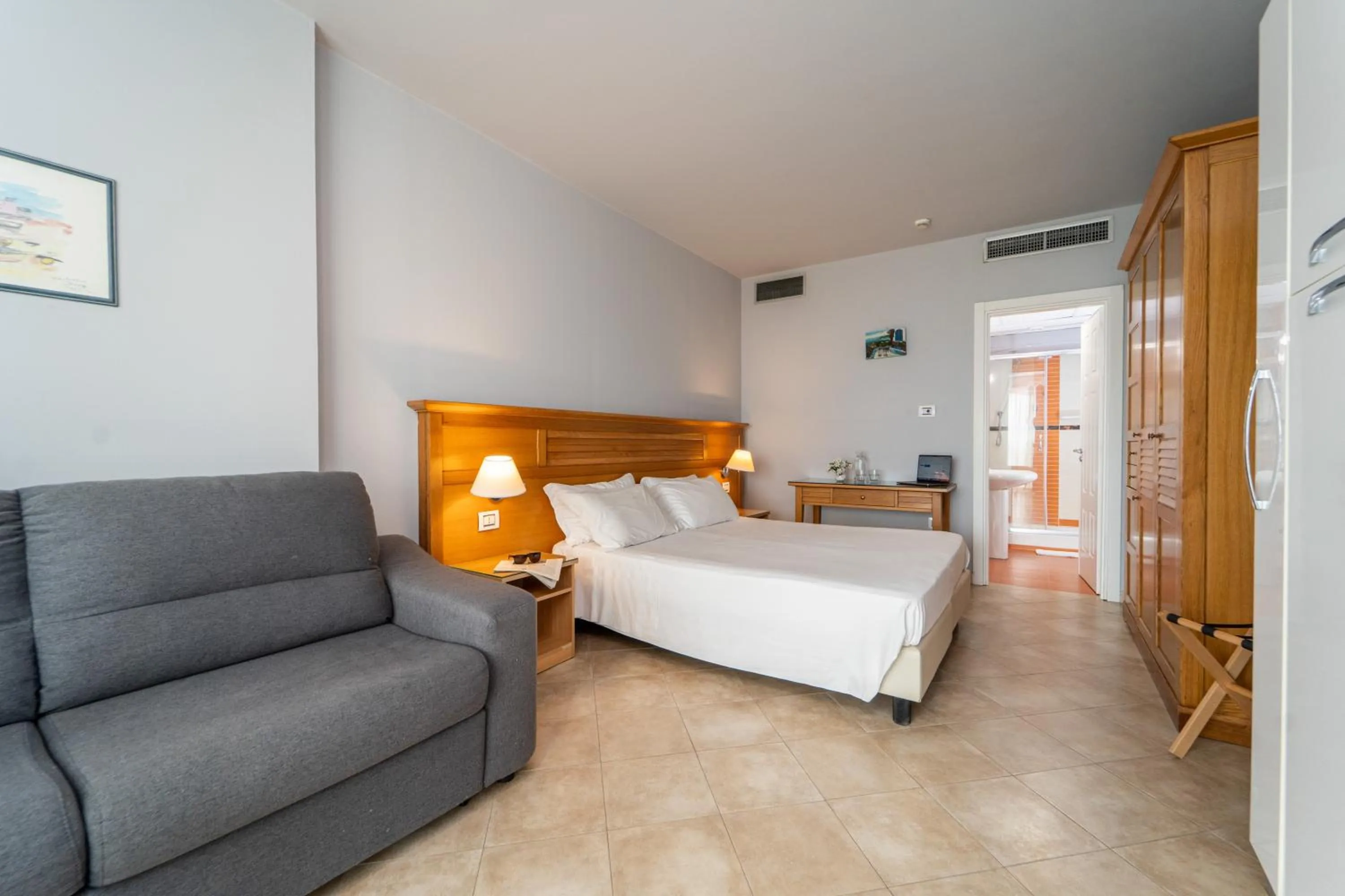 Bed in Santa Monica Resort