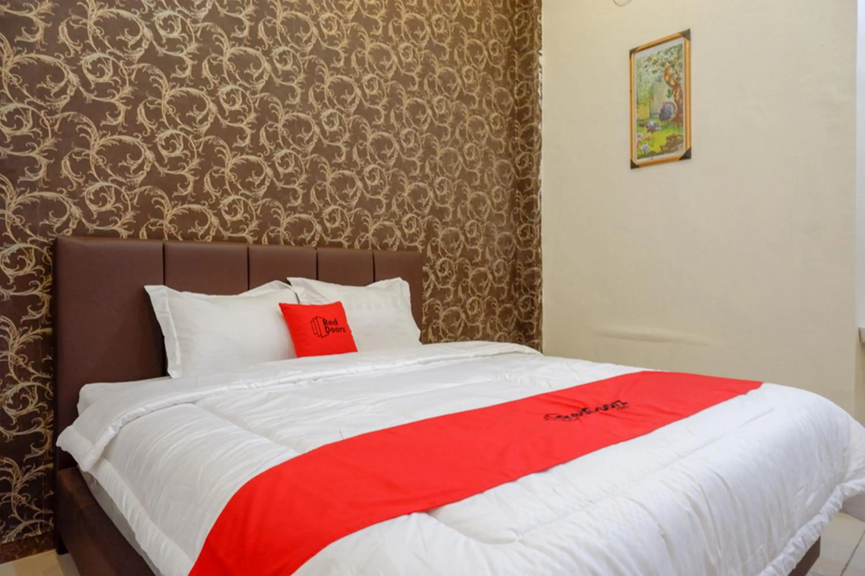 RedDoorz @ Jalan Pattimura Palu