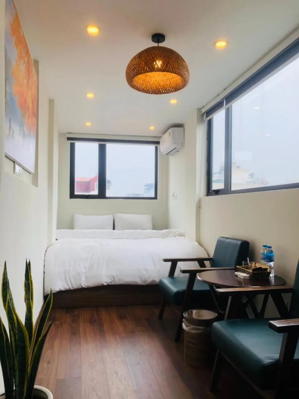 Bed in Graffiti Hotel