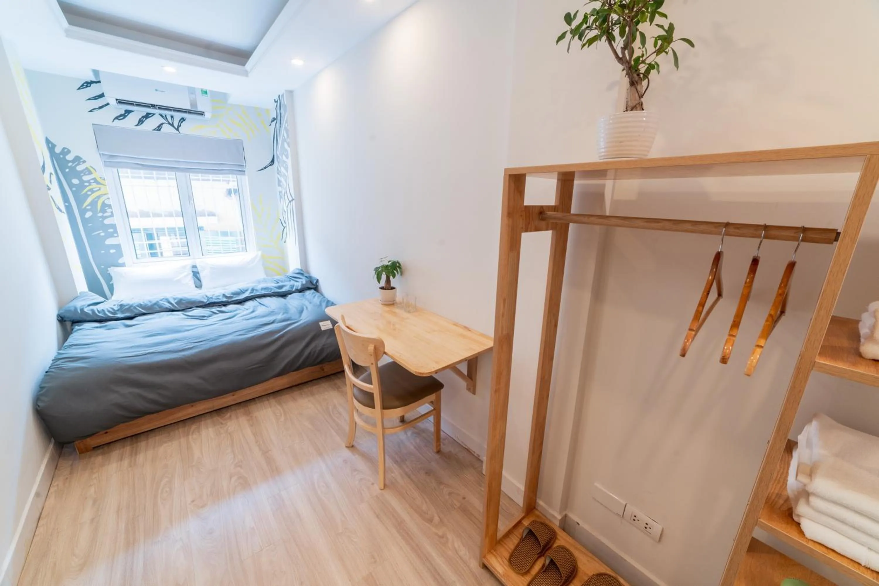 Bed in Graffiti Hotel