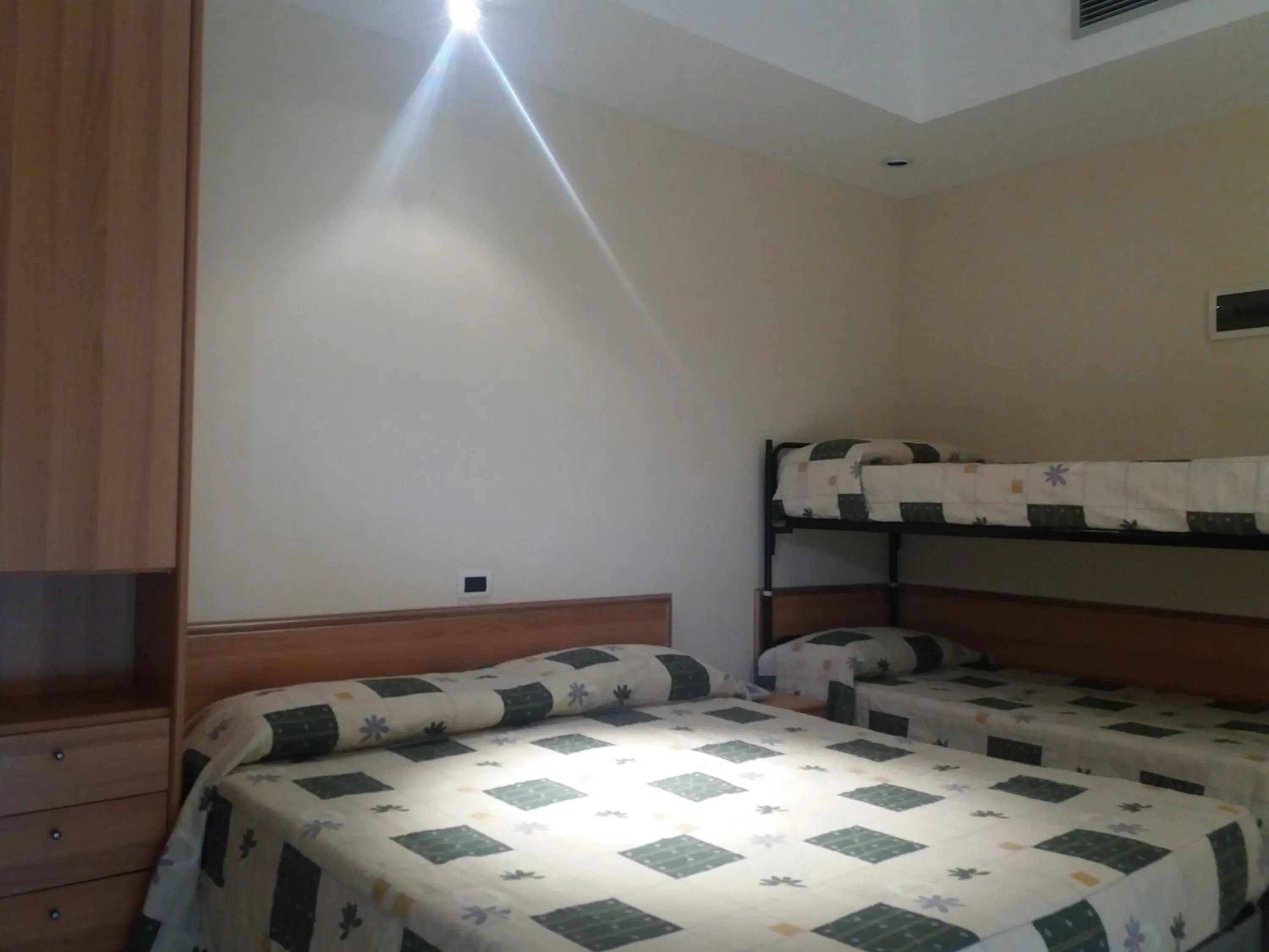 bunk bed, Bed in Hotel Al Ragno