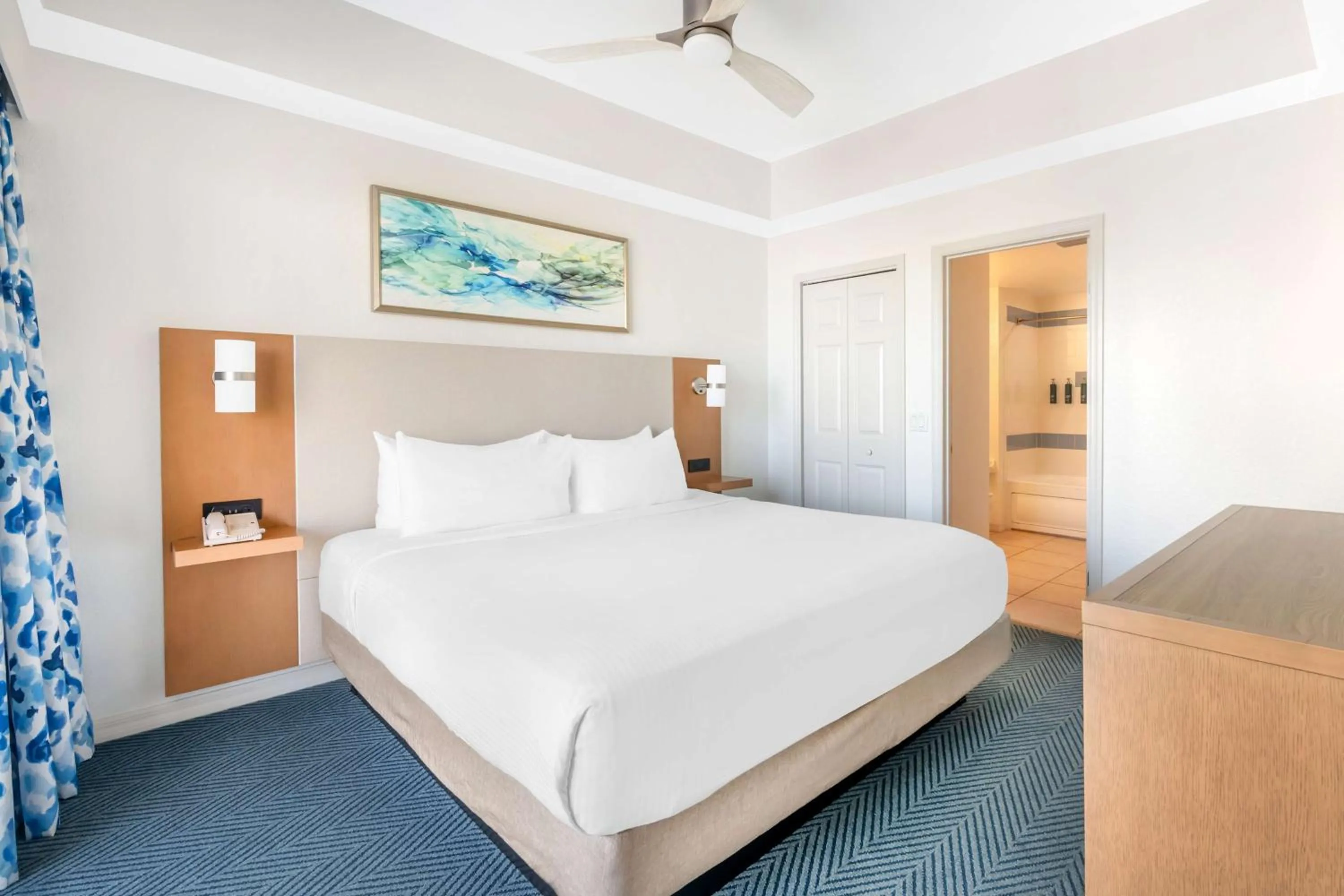 Bed in Hilton Vacation Club The Cove on Ormond Beach