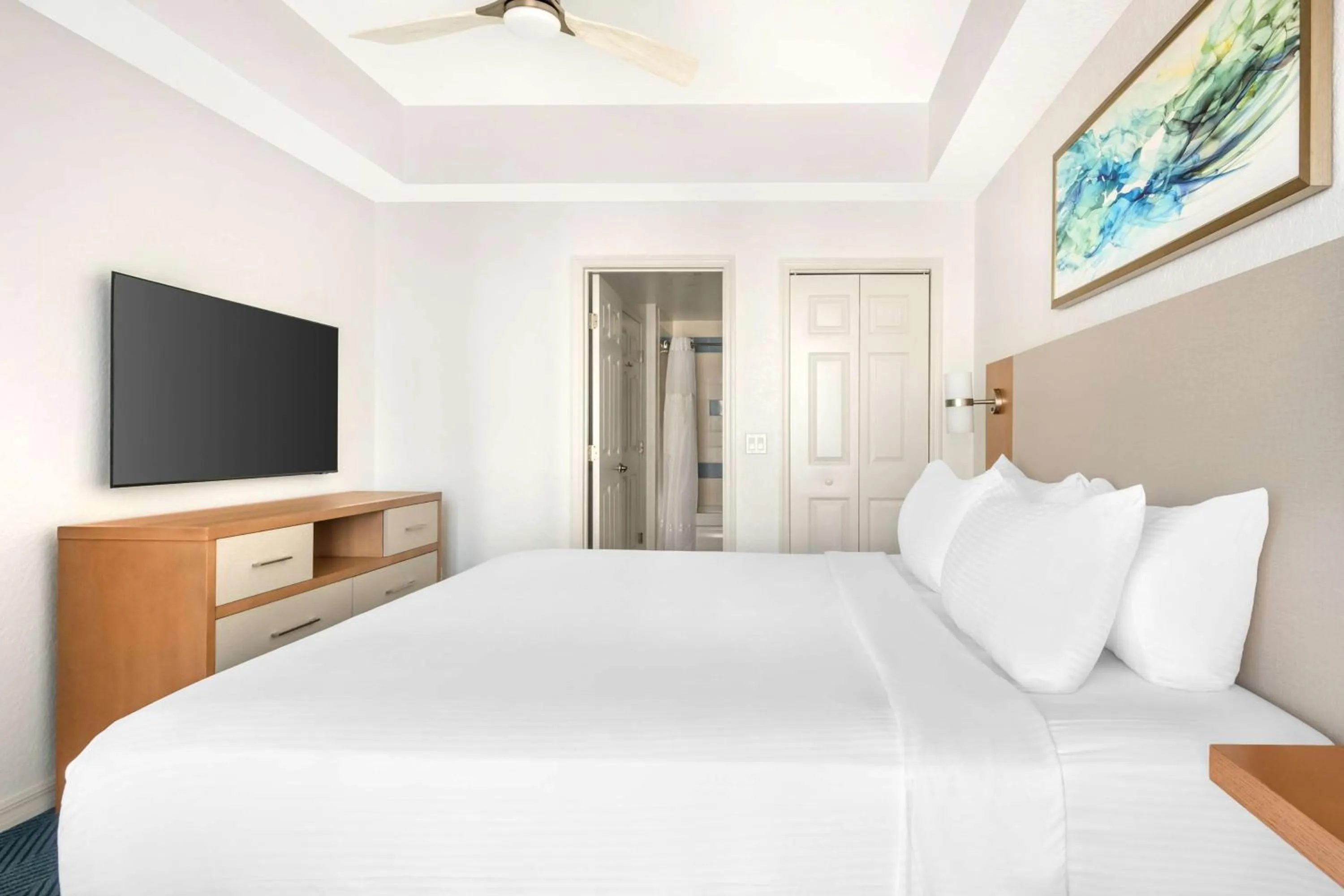 Bed in Hilton Vacation Club The Cove on Ormond Beach