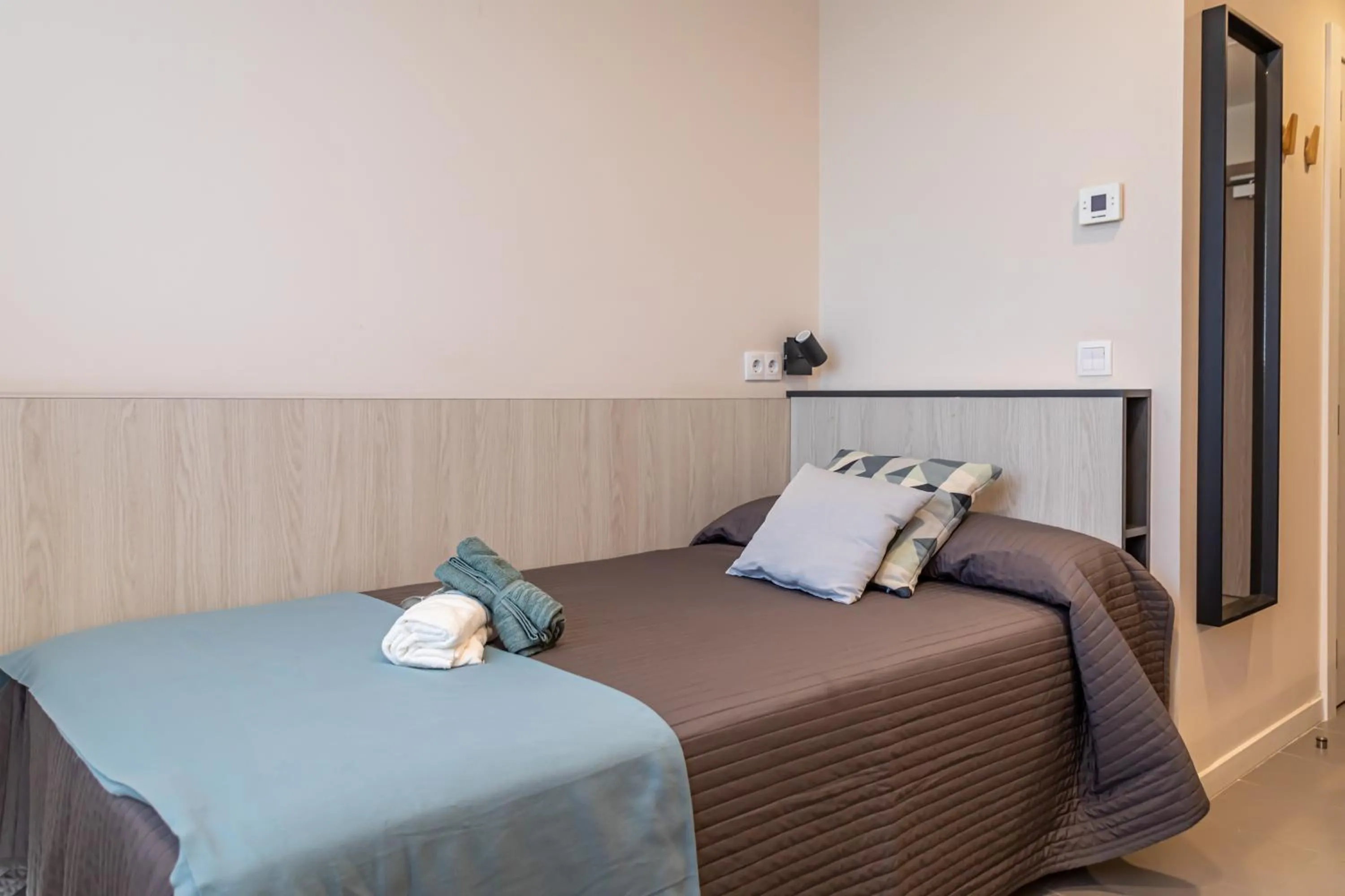 Bedroom, Bed in Residencia Universitaria Resa Campus Málaga