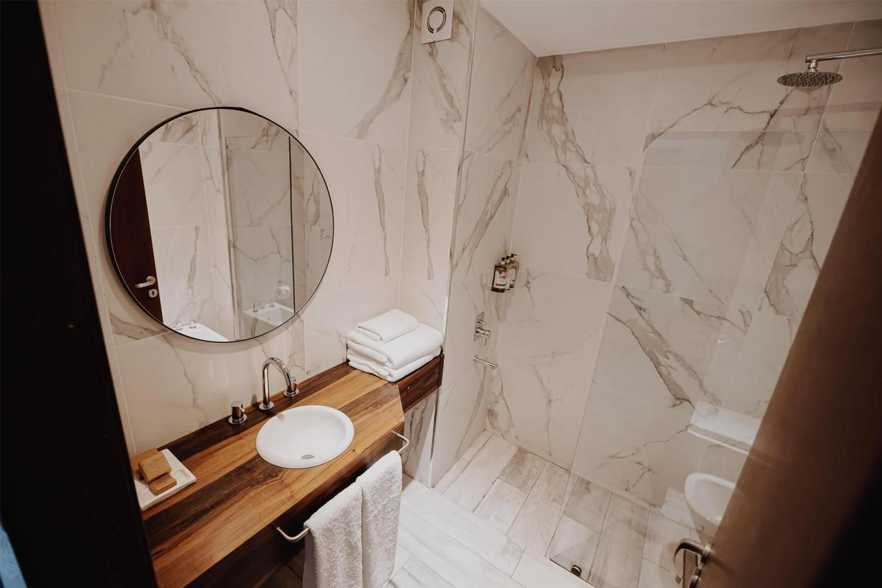 Bathroom in La Urumpta Hotel, AKEN MIND