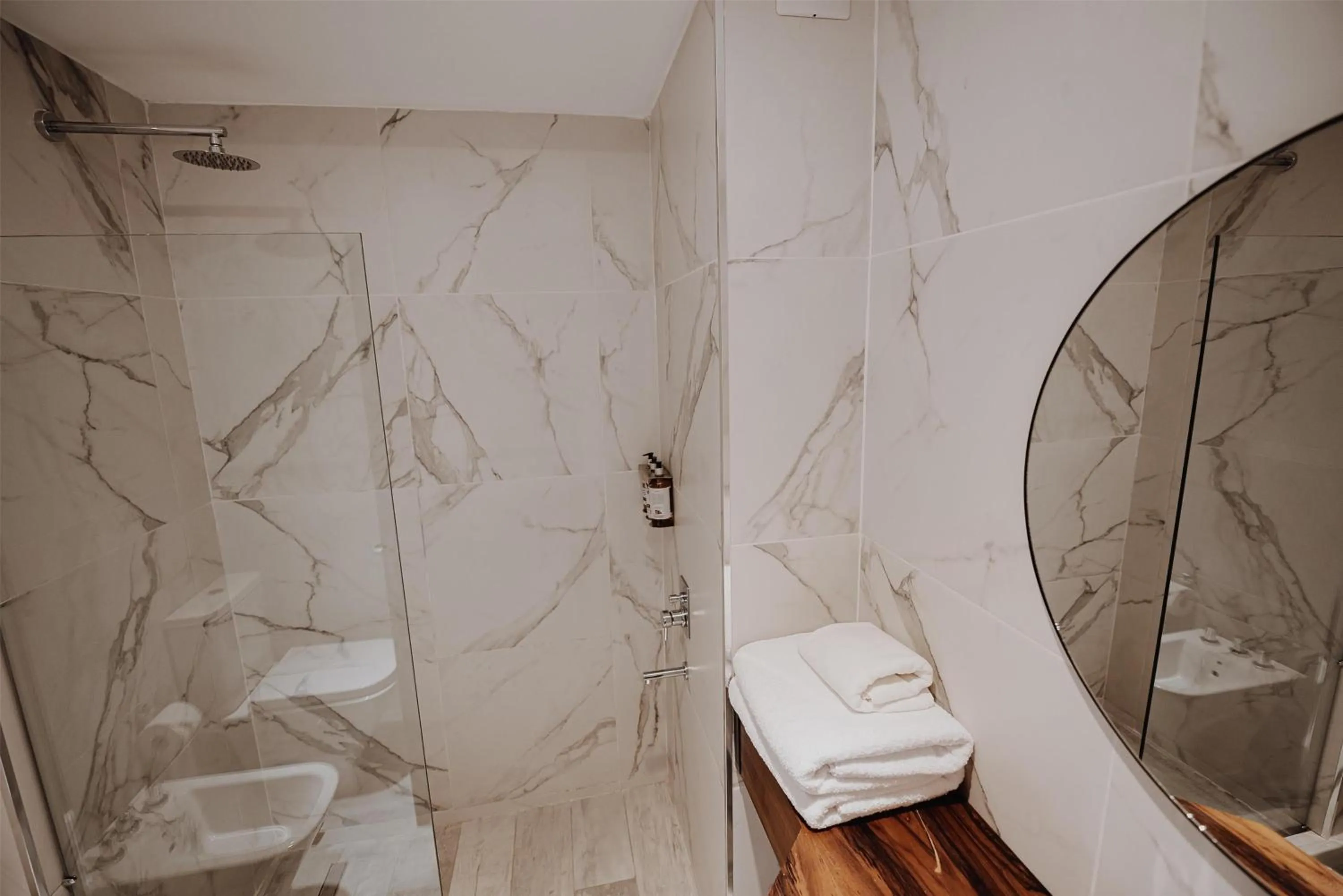 Bathroom in La Urumpta Hotel, AKEN MIND