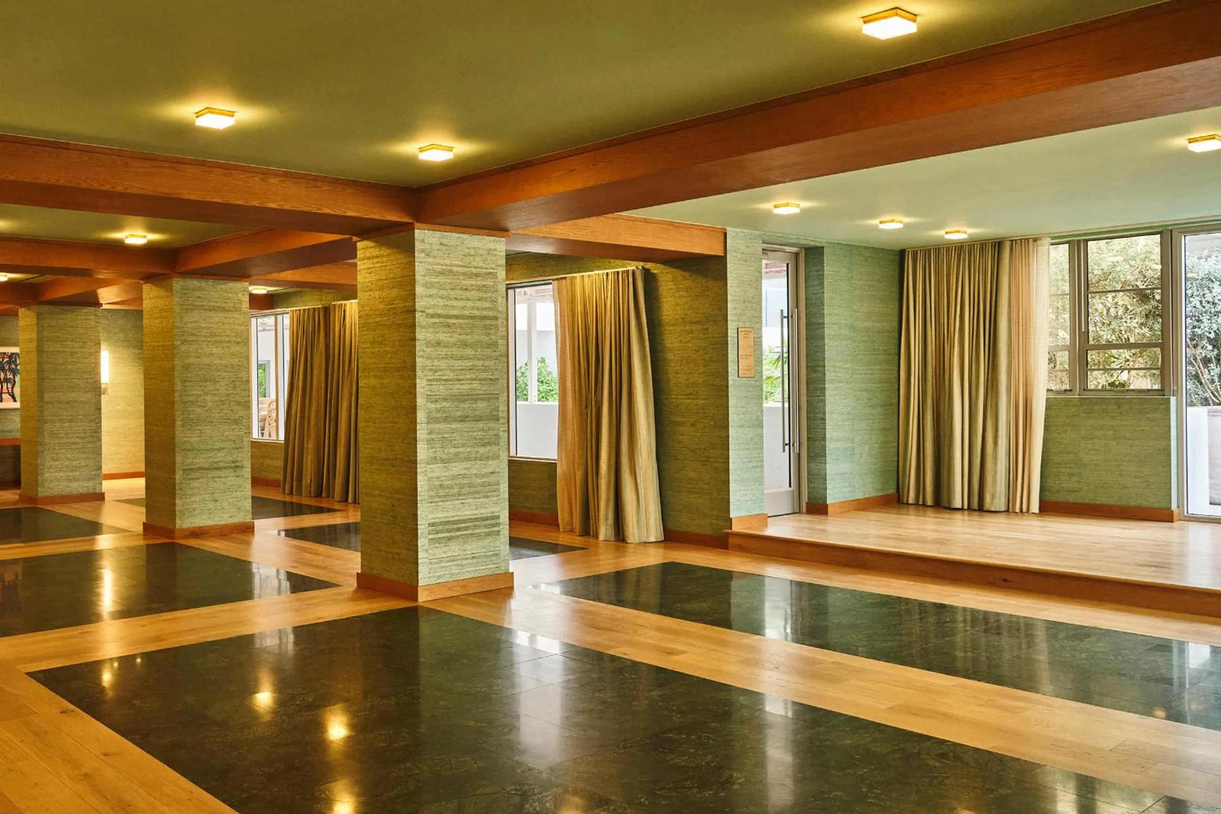 Business facilities in The Shelborne by Proper, a Member of Design Hotels