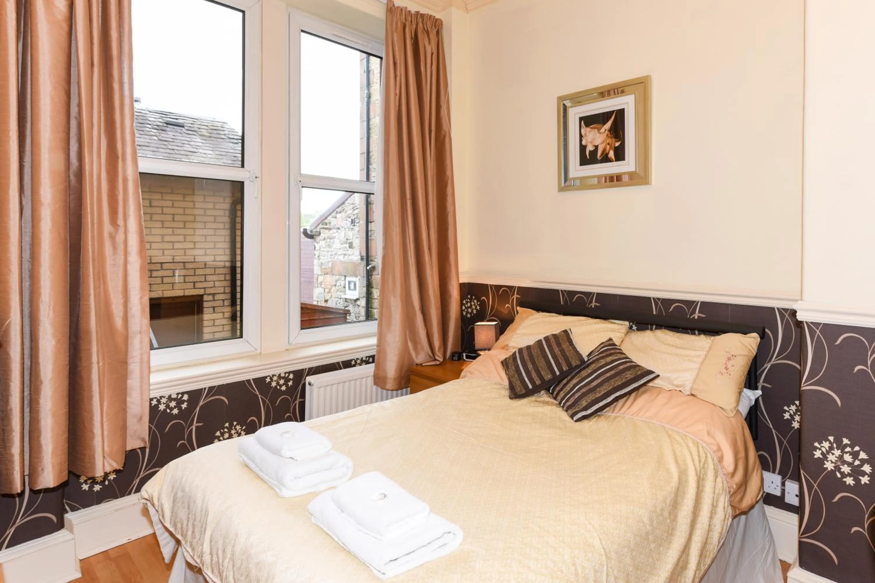 Bedroom, Bed in Brae Guest House