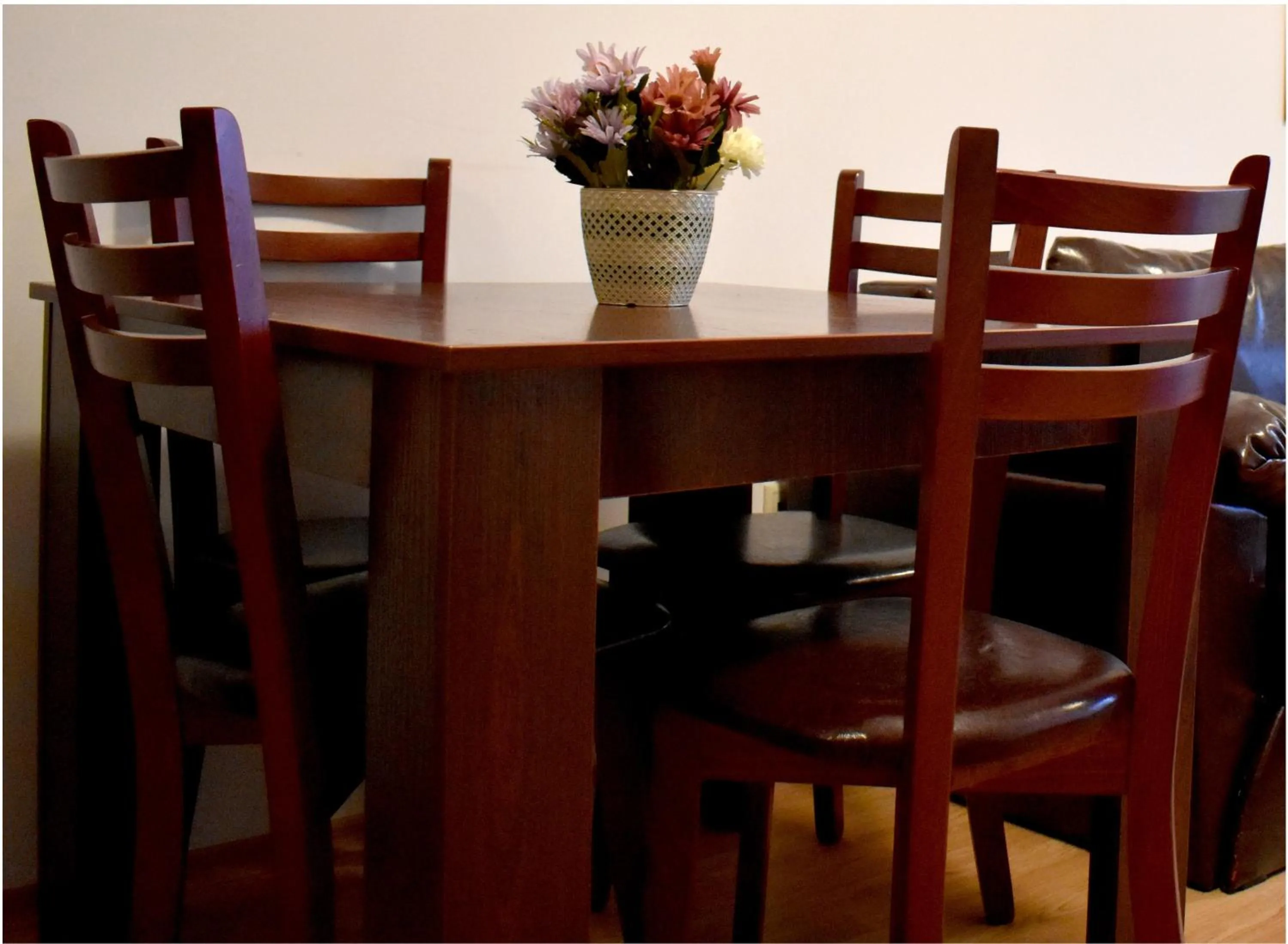 Dining area in Aspen Ski and Golf Resort