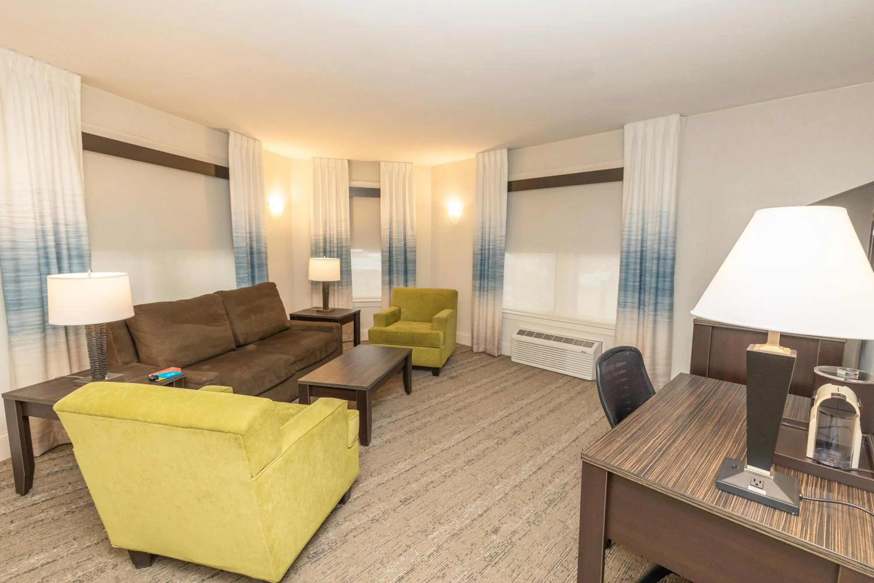 Hotel Versey Chicago Lincoln Park