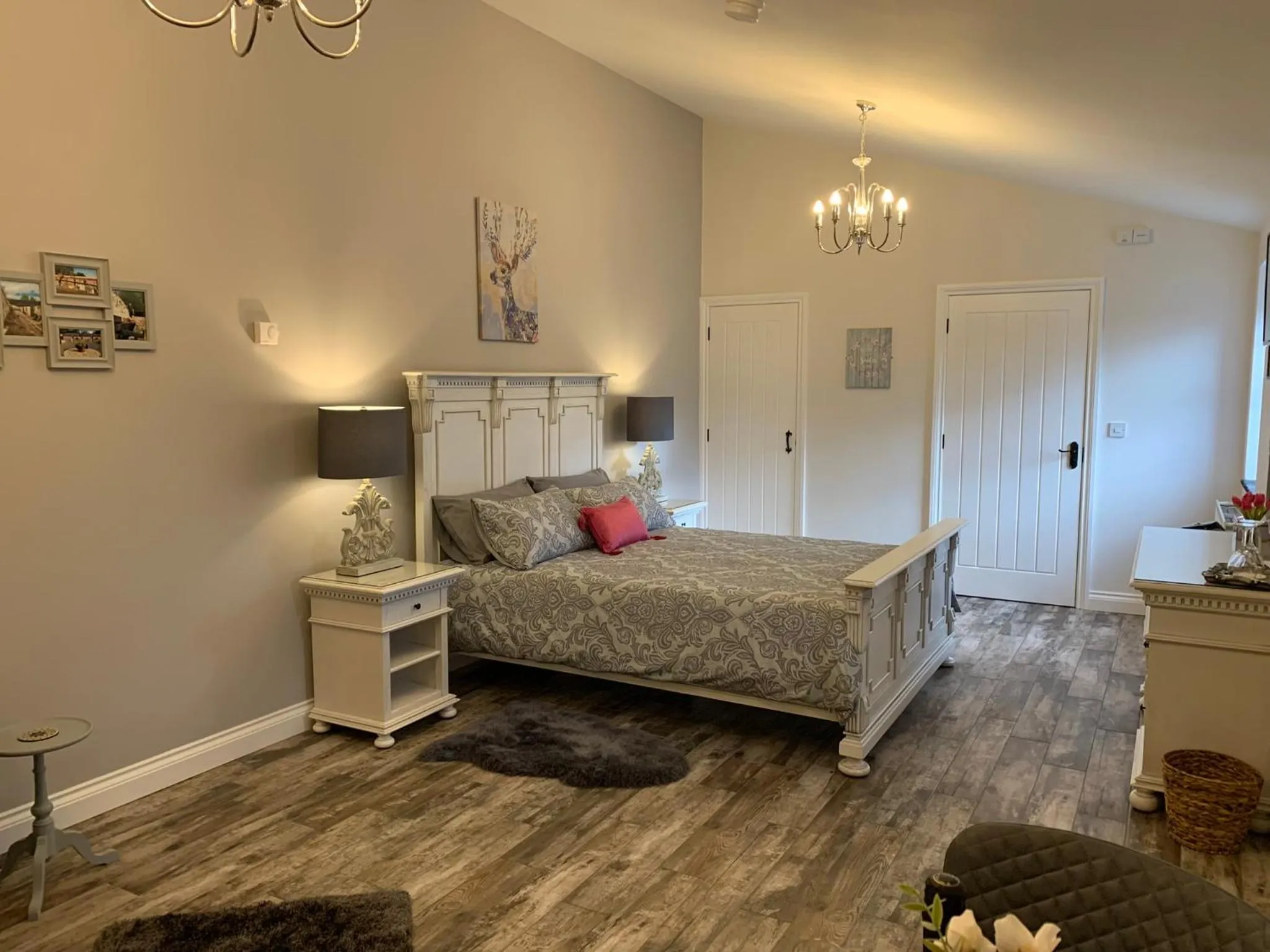 Bed in Millbrae Lodges