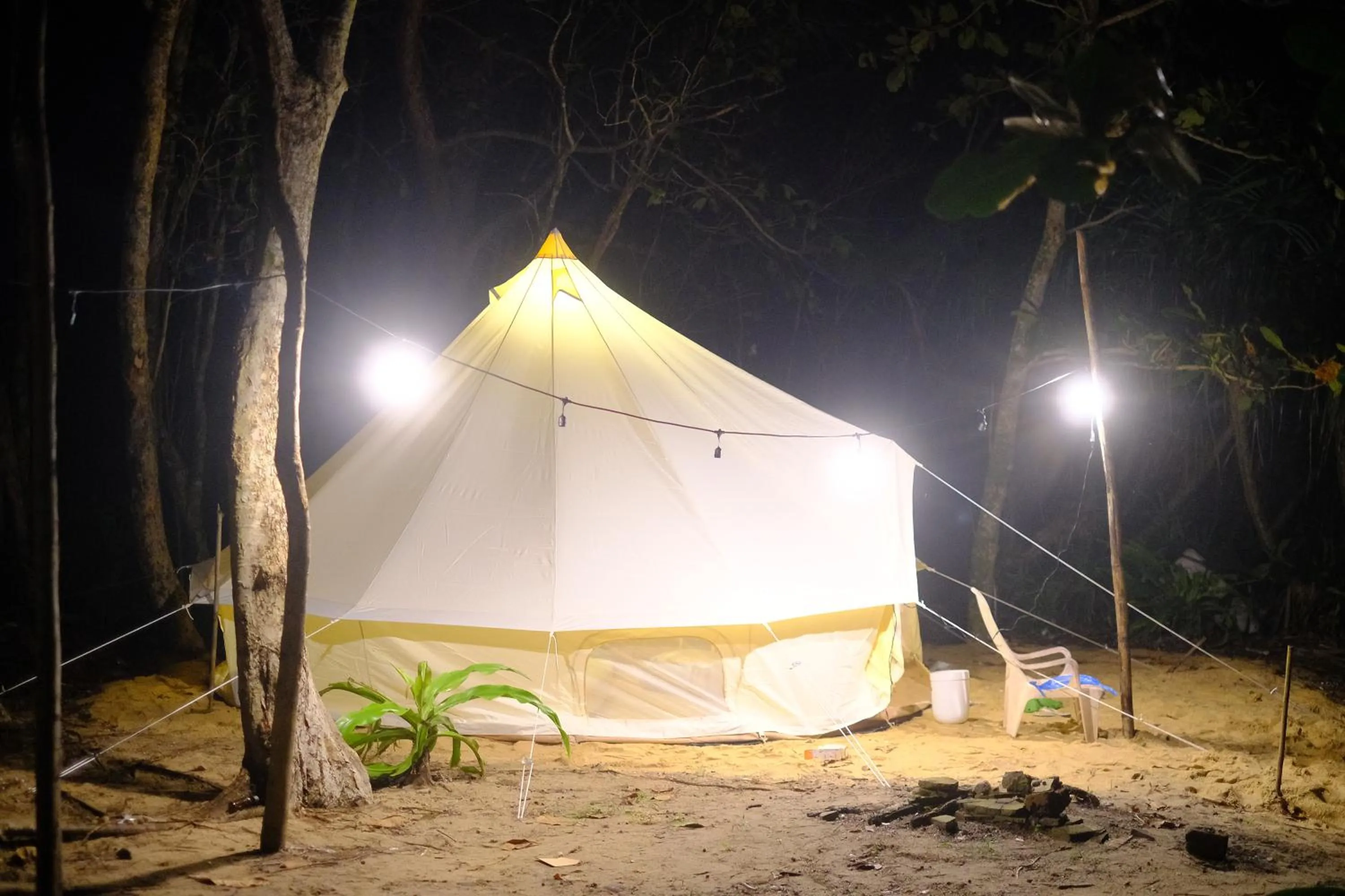 Night in O Little Tent de Koh Chang