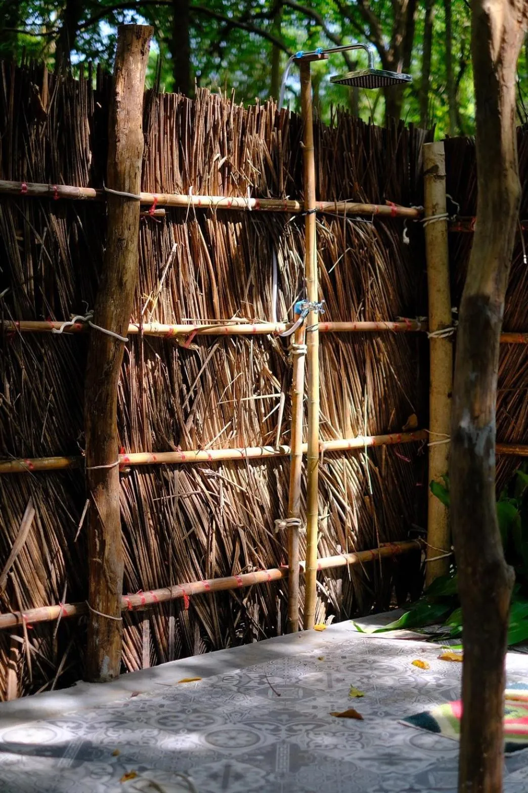 Shower in O Little Tent de Koh Chang