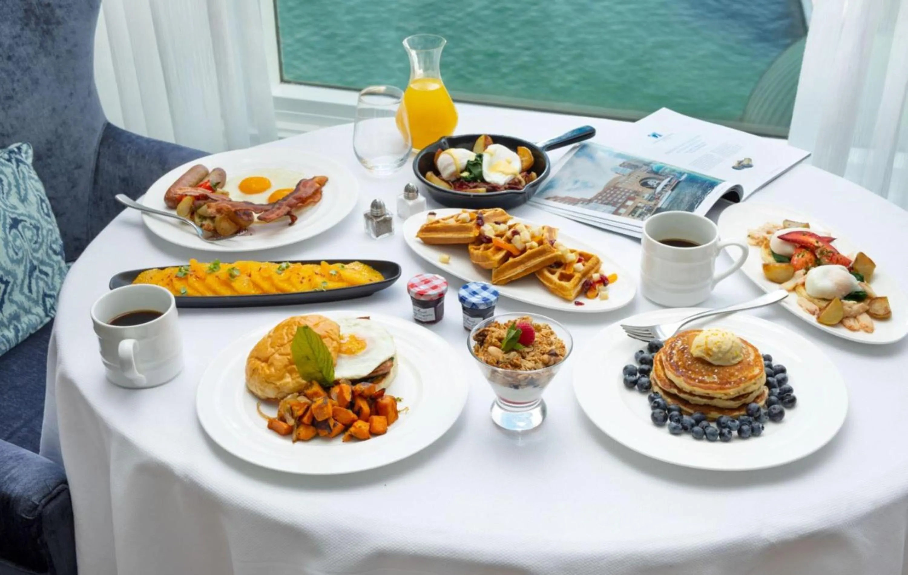 Food and drinks in Boston Harbor Hotel