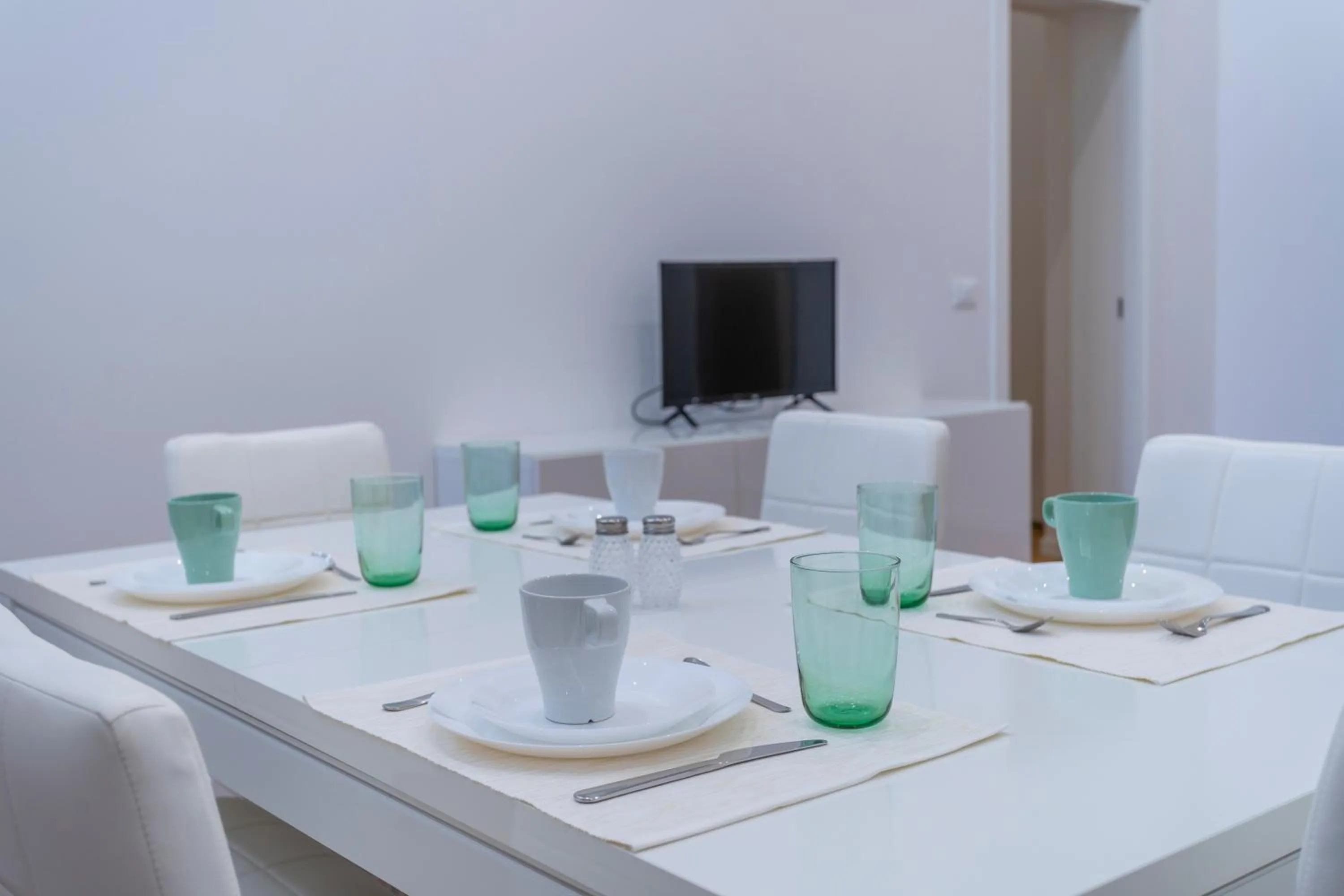 GuestHost - Ricasoli Garden Modern Apartments