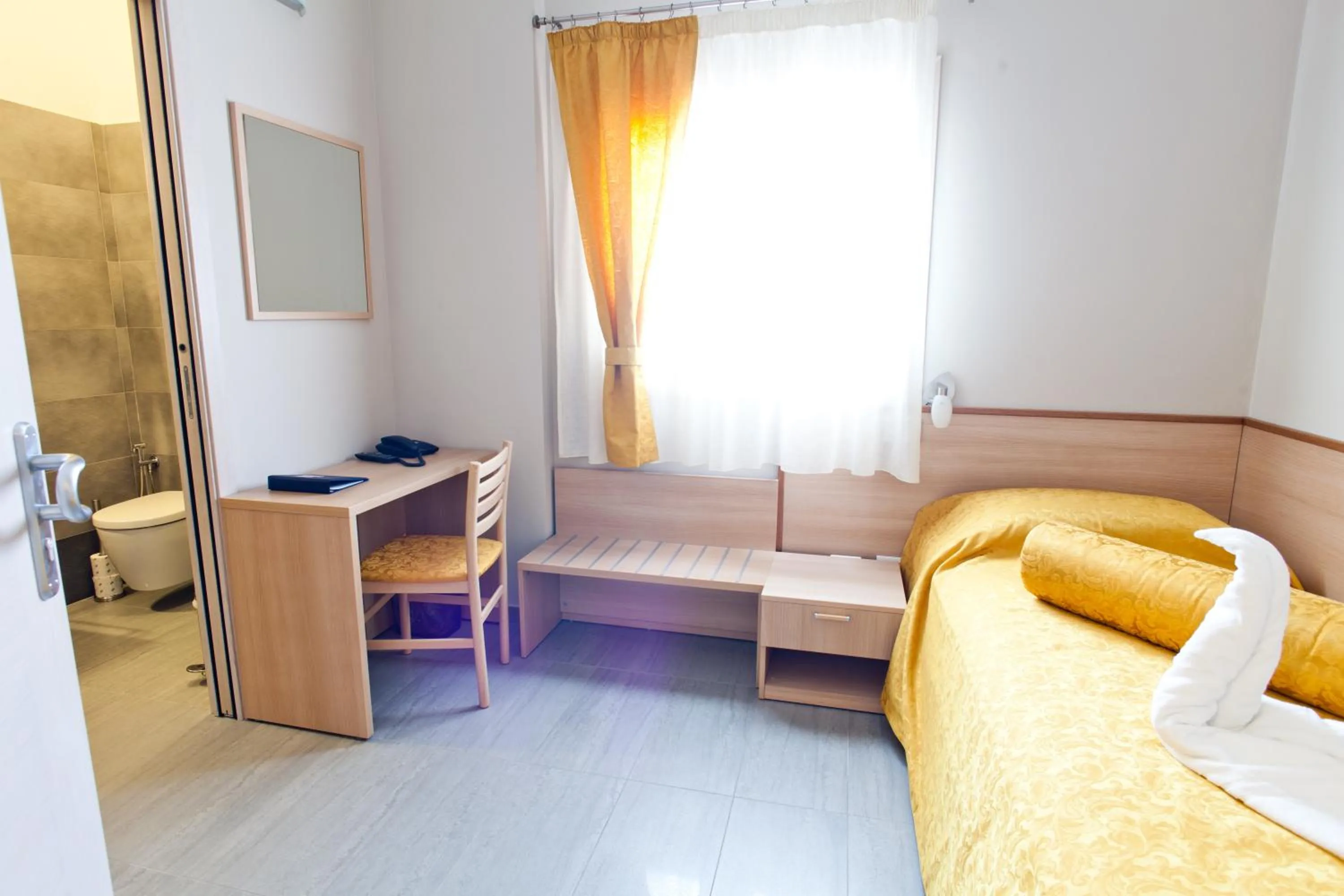 Bedroom, Bed in Motel Karibe