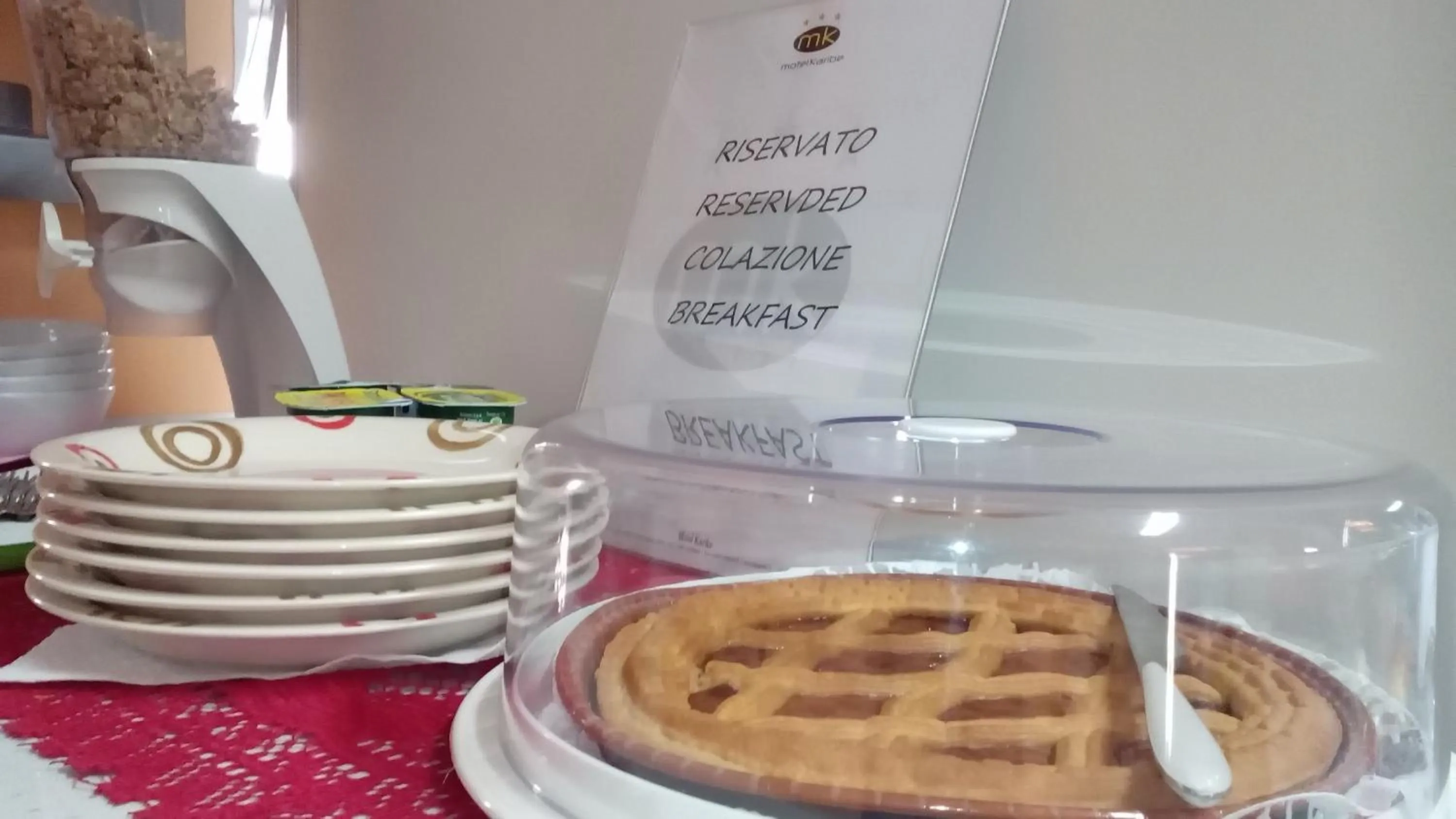 Food and drinks in Motel Karibe